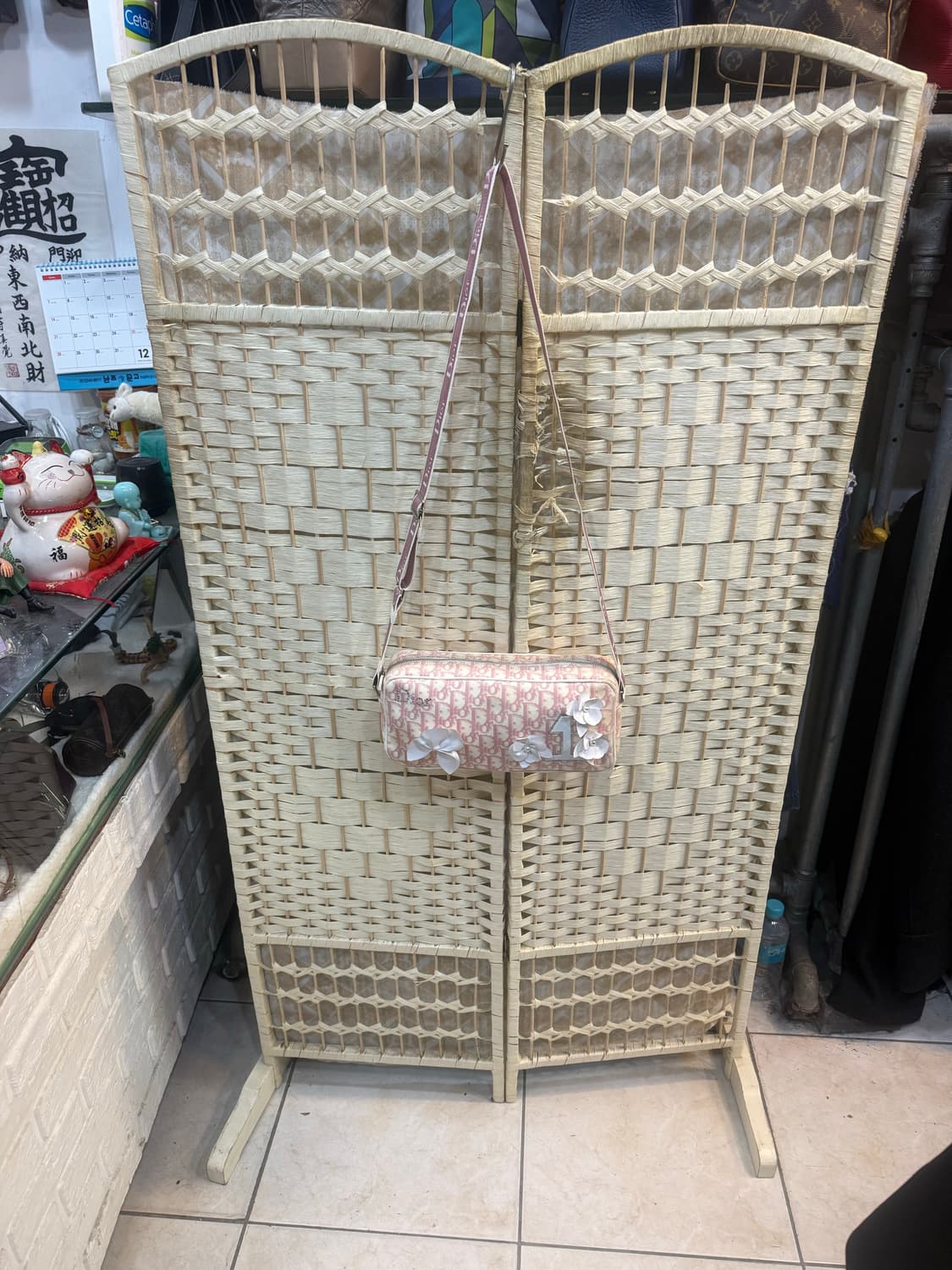 정품 디올 오빌리크 트로터 걸리 크로스백 팝니다 상품이미지1