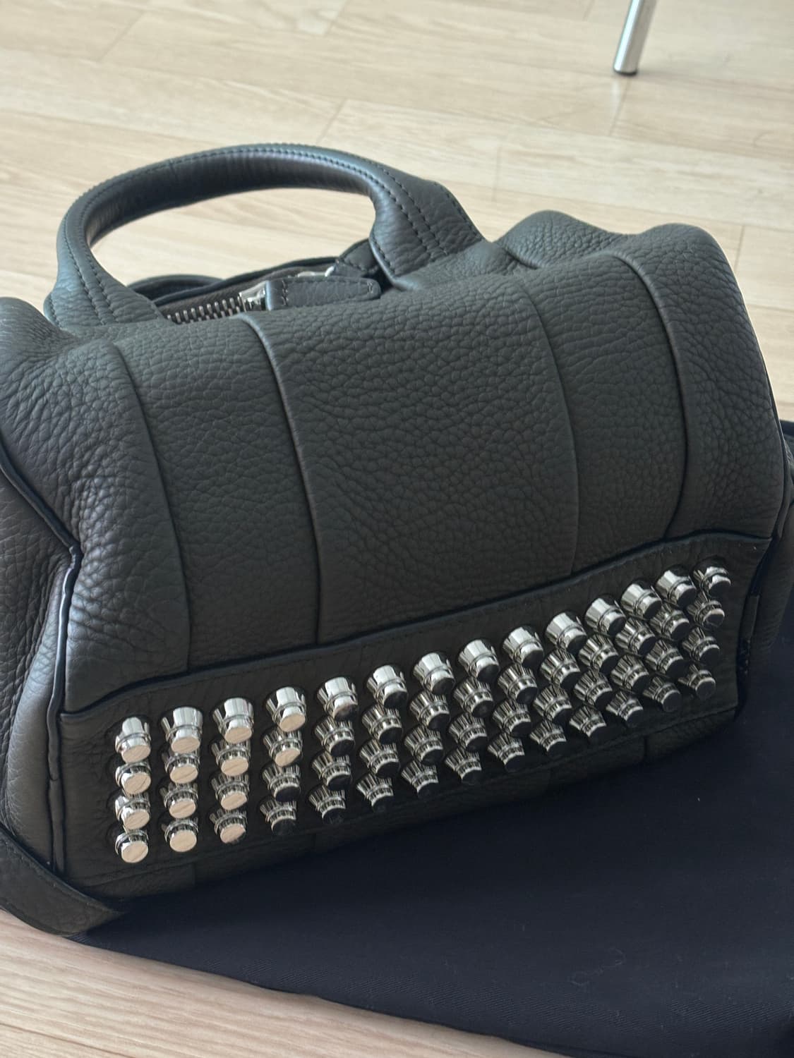 알렉산더왕 로키 총알백 상품이미지6