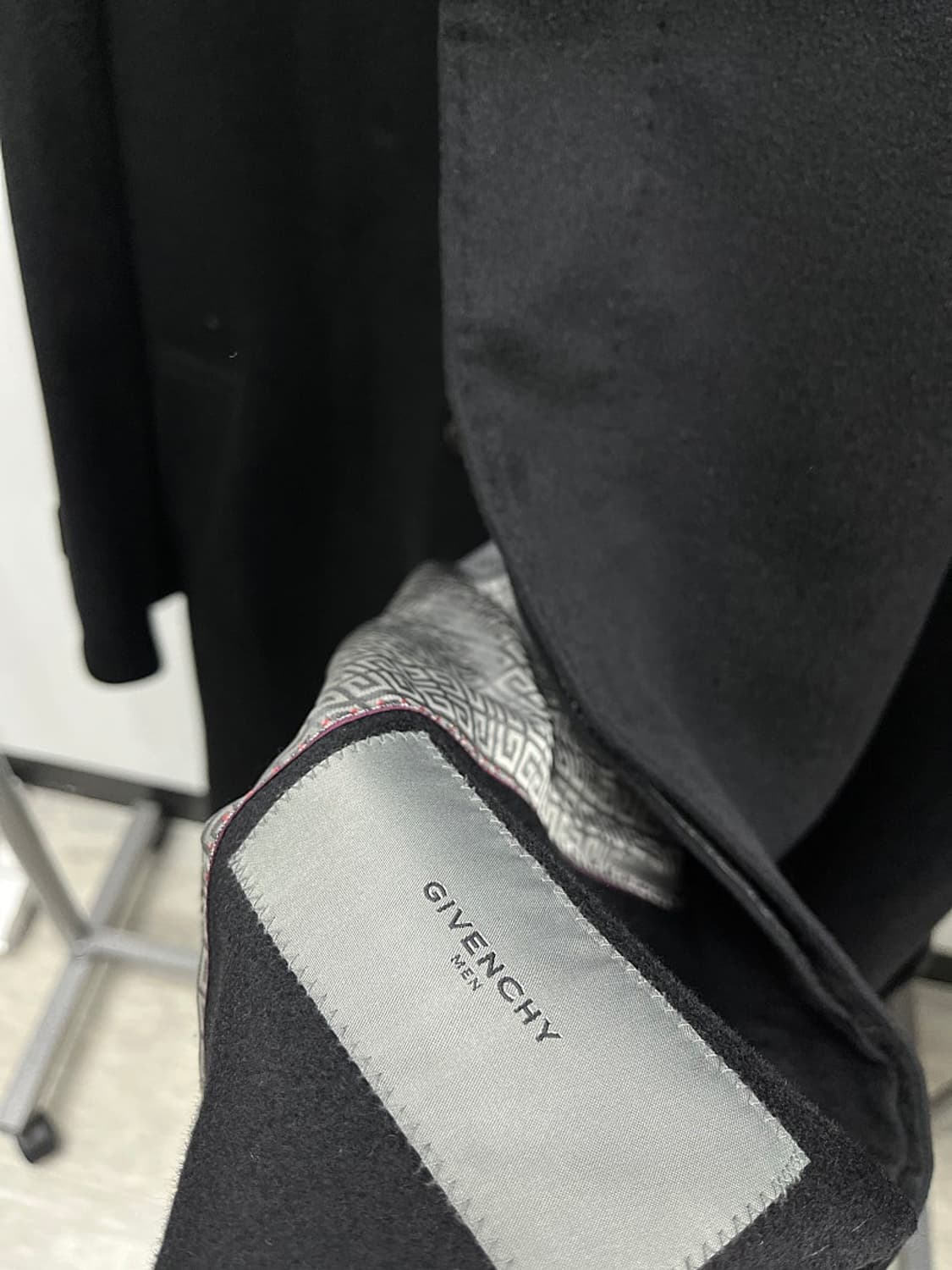 105) 지방시 캐시미어100% 발마칸 코트  상품이미지5