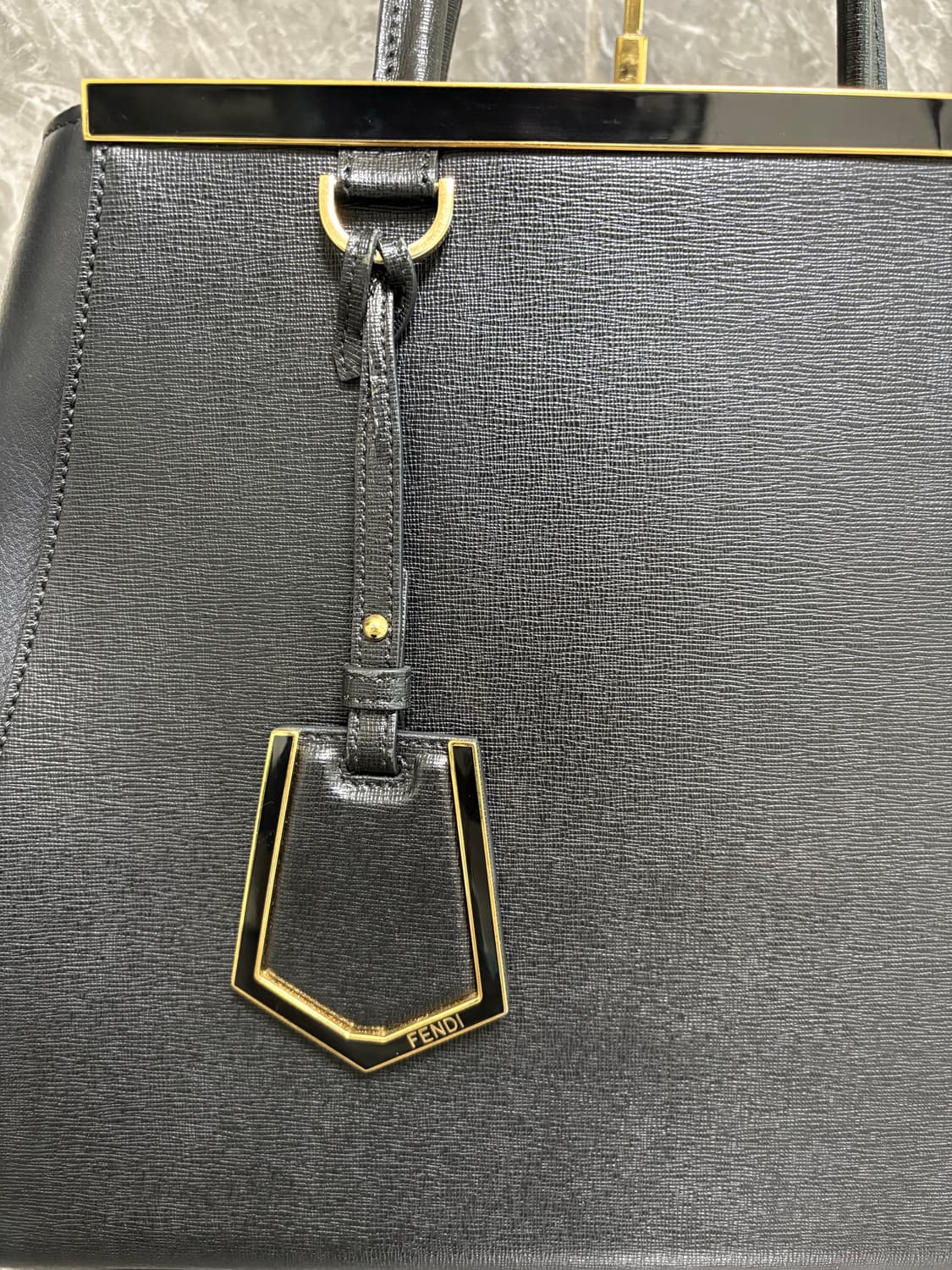 펜디 투쥬르 미듐 토트백/숄더백 상품이미지2