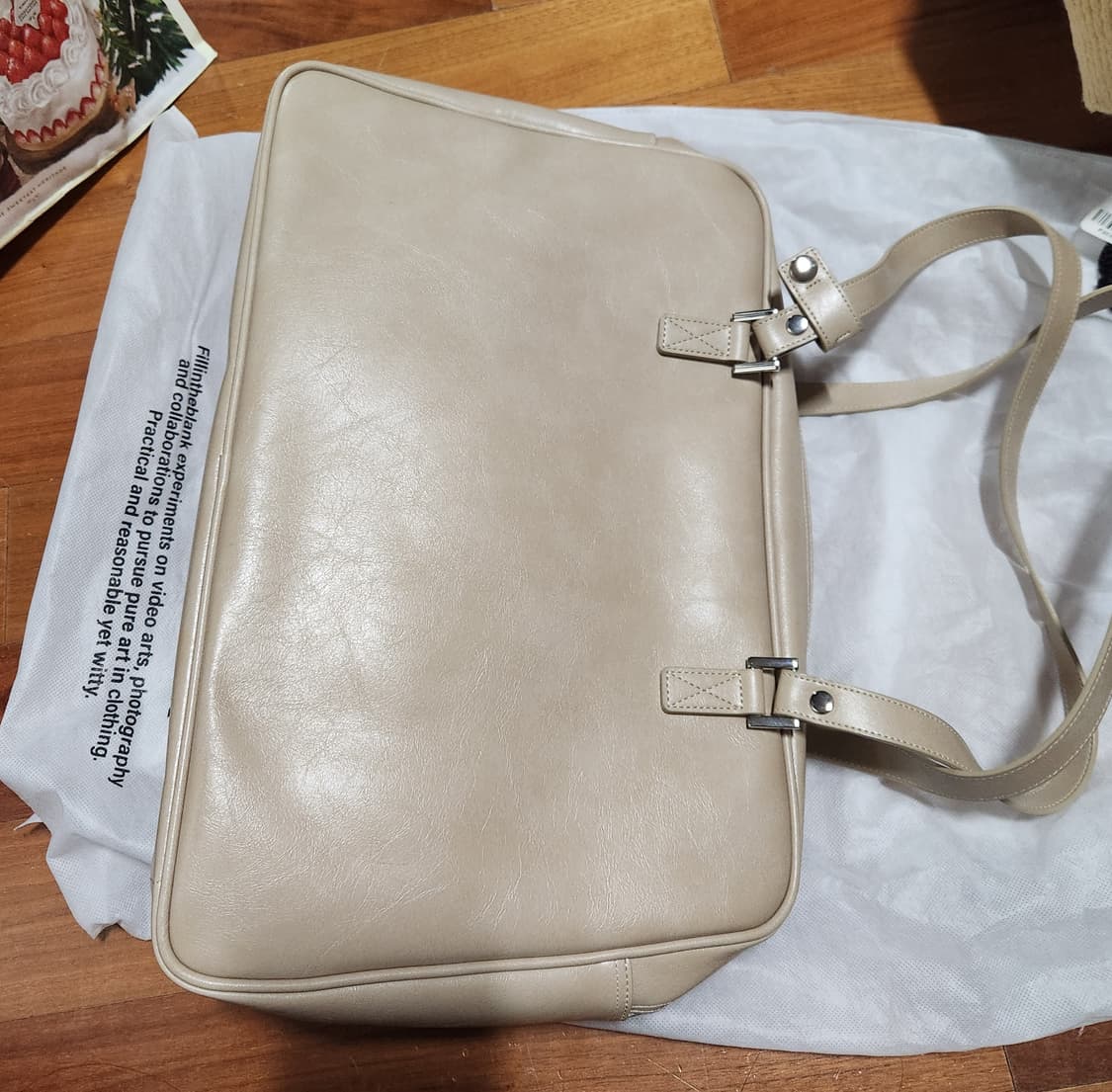 필인더블랭크 숄더백 오트밀 상품이미지5
