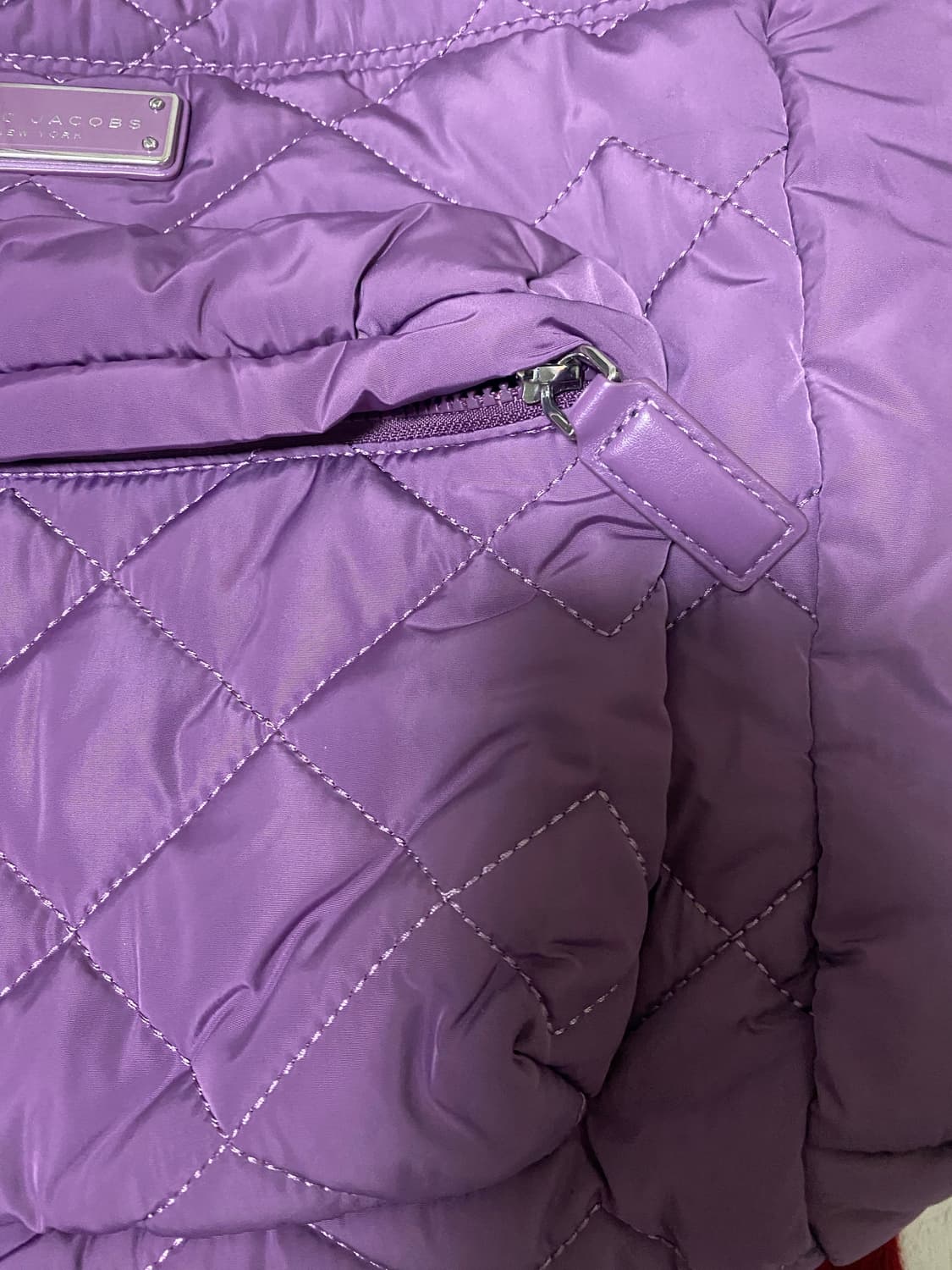 마크제이콥스 데일리 나일론 퀼티드 토트백 상품이미지3