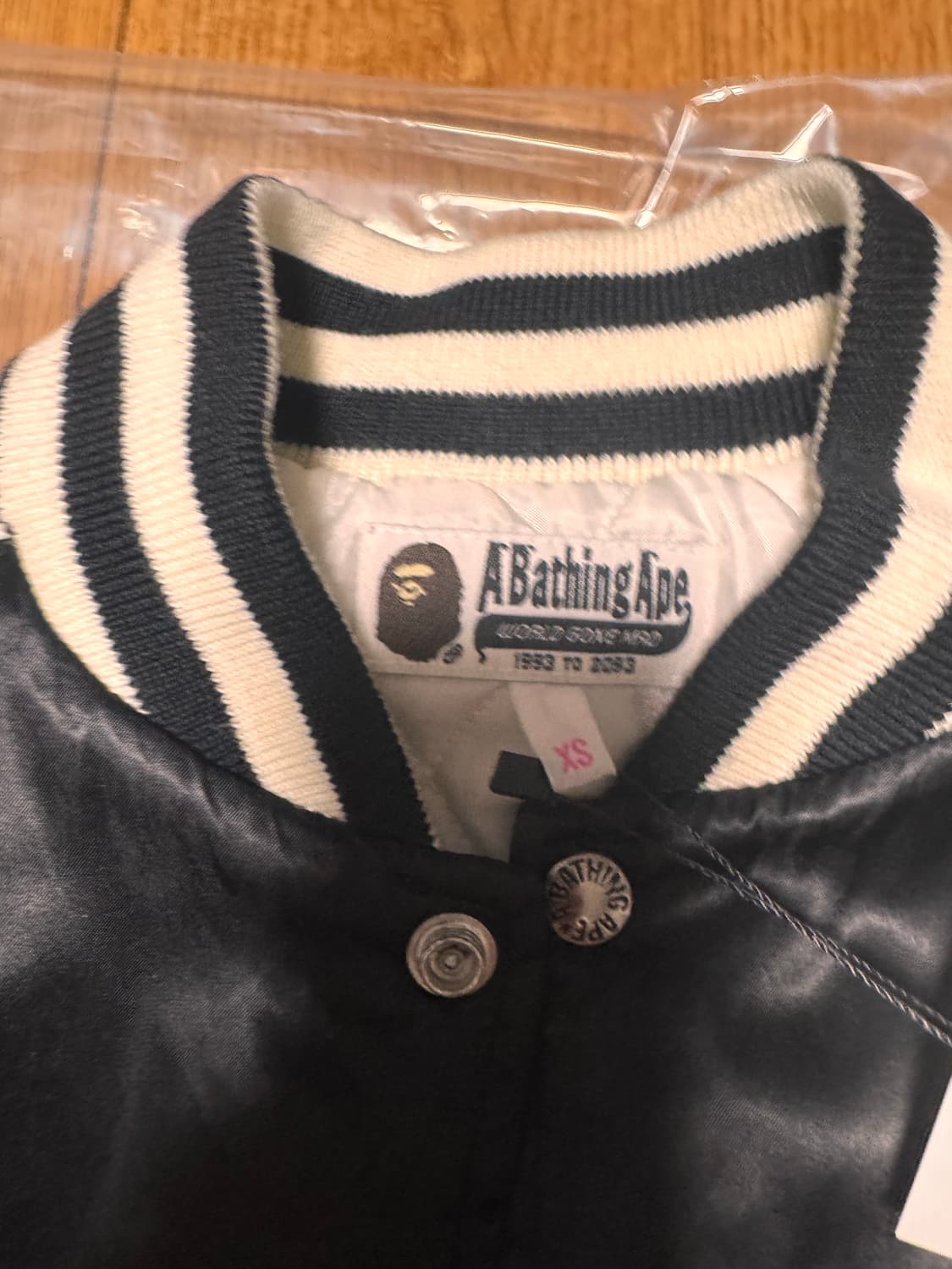 베이프 스타디움 자켓 상품이미지3