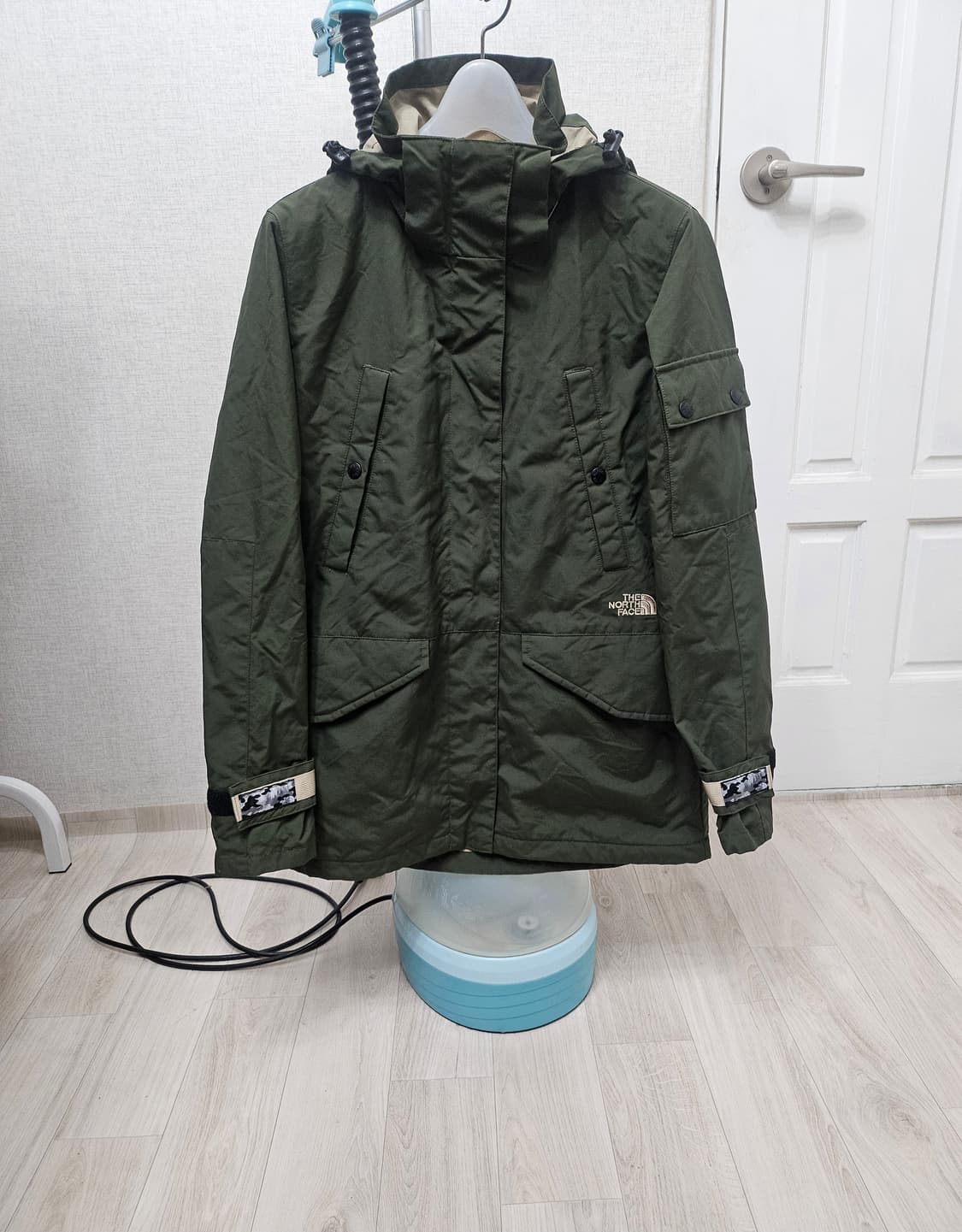 (85~90)☆초대장급☆노스페이스 마운틴파커 레이디스[카키] 바람막이자켓 상품이미지1