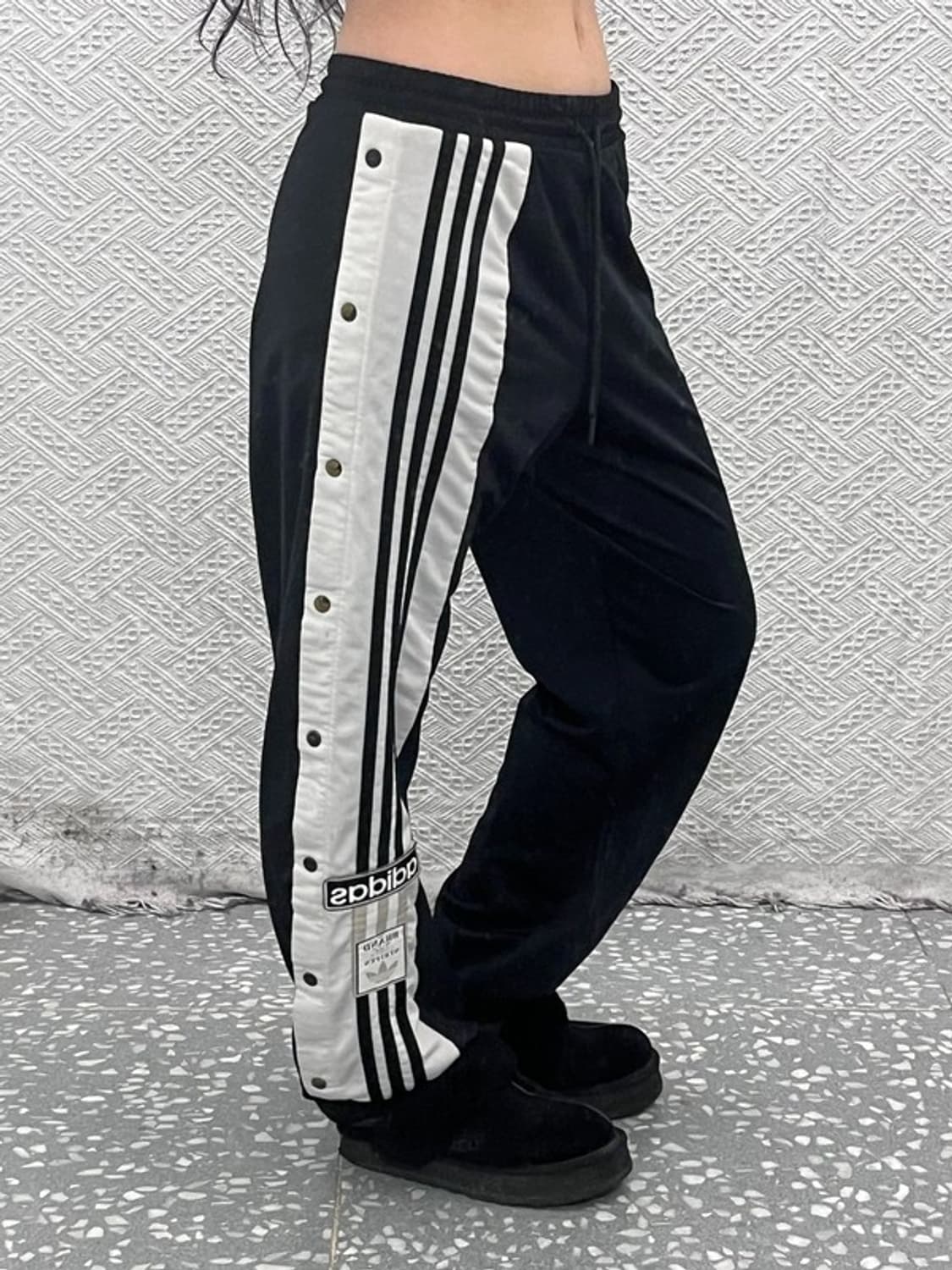 아디다스 아디브레이크 스포티 유니크 조거 트랙팬츠 S C09400 상품이미지1
