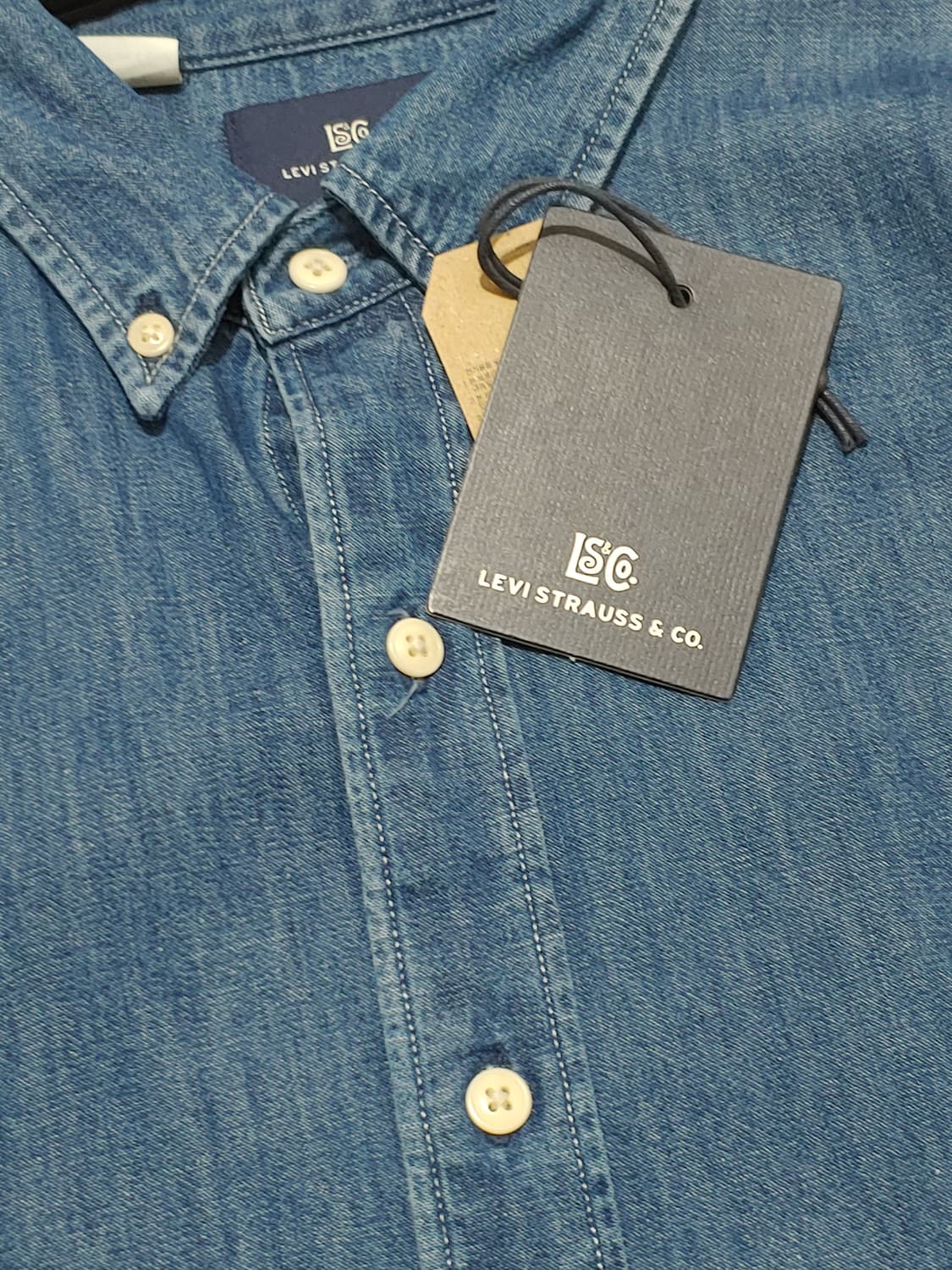 리바이스 블루탭 릴렉스드 버튼 업 셔츠 상품이미지1