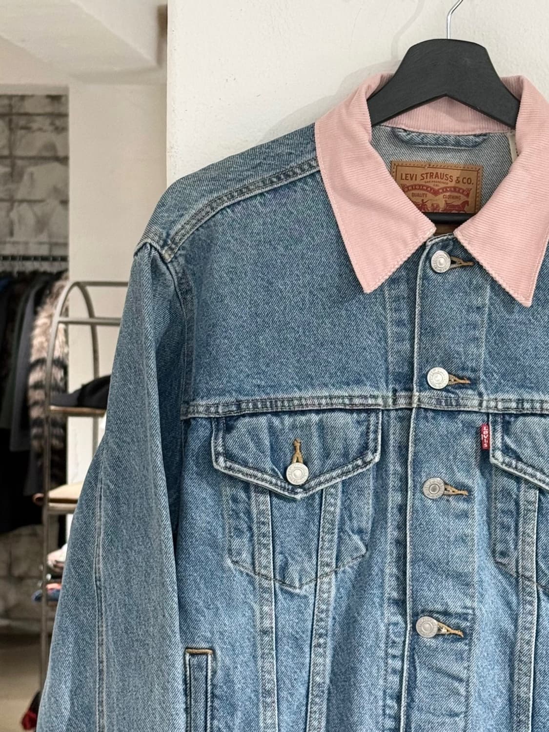 리바이스 데님 핑크 카라 트러커 자켓 상품이미지2