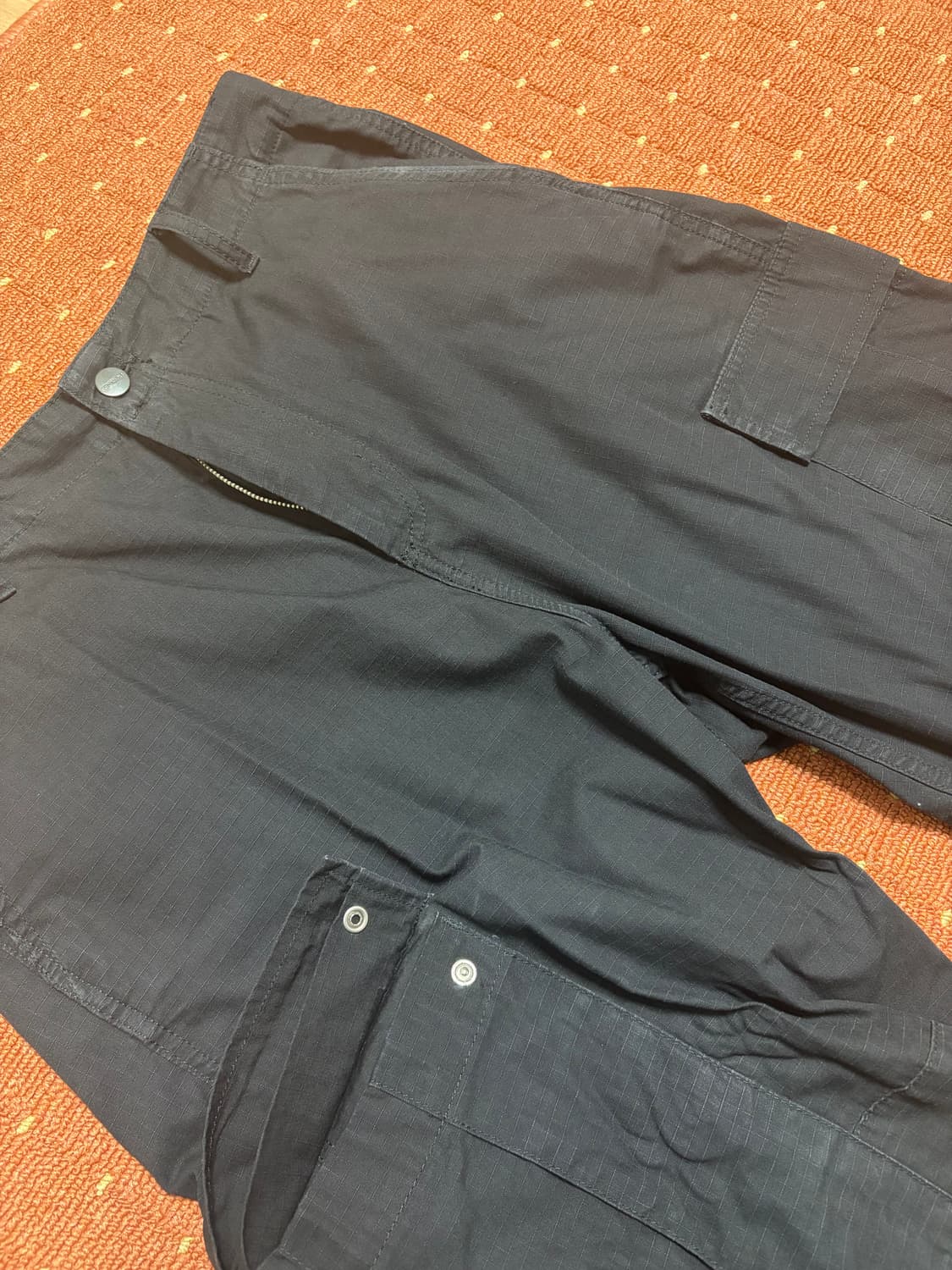 칼하트 wip 레귤러 카고팬츠 블랙 상품이미지1