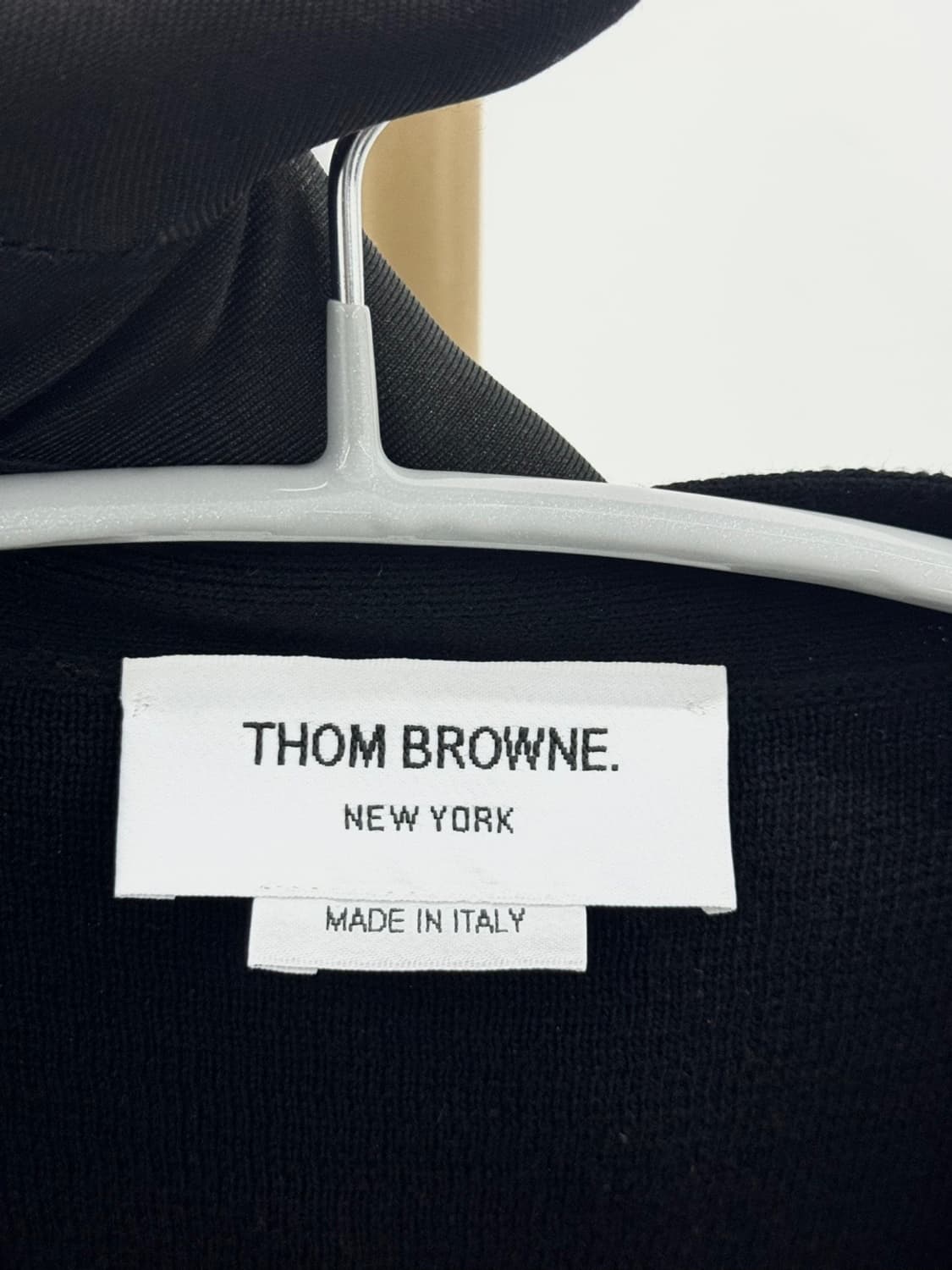 [3] 톰브라운 밀라노스티치 가디건 블랙 3 size 상품이미지3