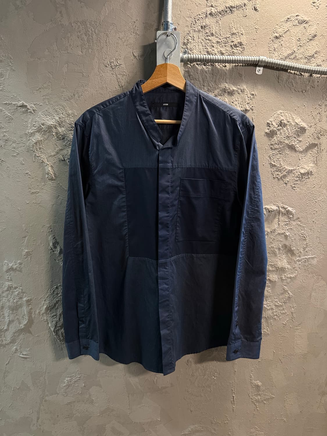 100 시스템 SYSTEM 히든버튼 배색 셔츠 네이비 상품이미지1