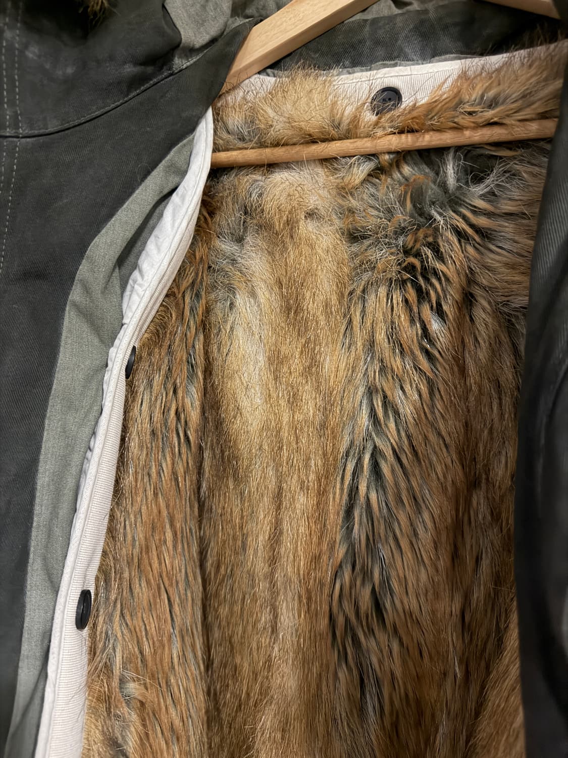 더 에디터 코어 내피 롱 야상 점퍼 상품이미지2