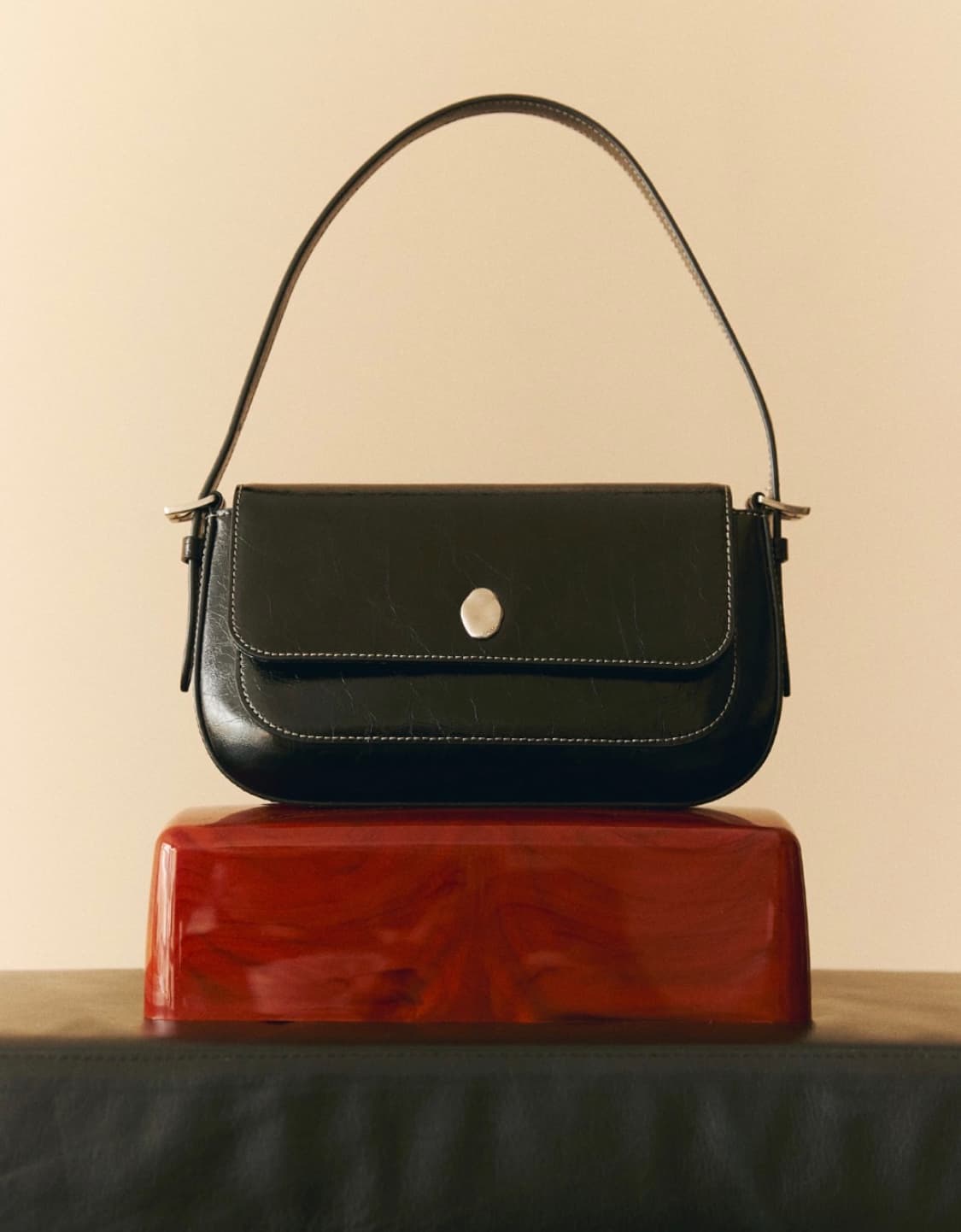 오스트카카 카델 미니 바게트 블랙 상품이미지1