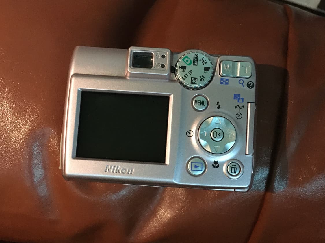 니콘 쿨픽스 5600 연핑크🩷 상품이미지2