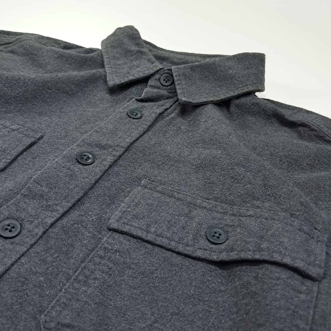 CL079 L 엘엘빈 차콜 그레이 샤모아 텍스처 투포켓 워크 셔츠 상품이미지4