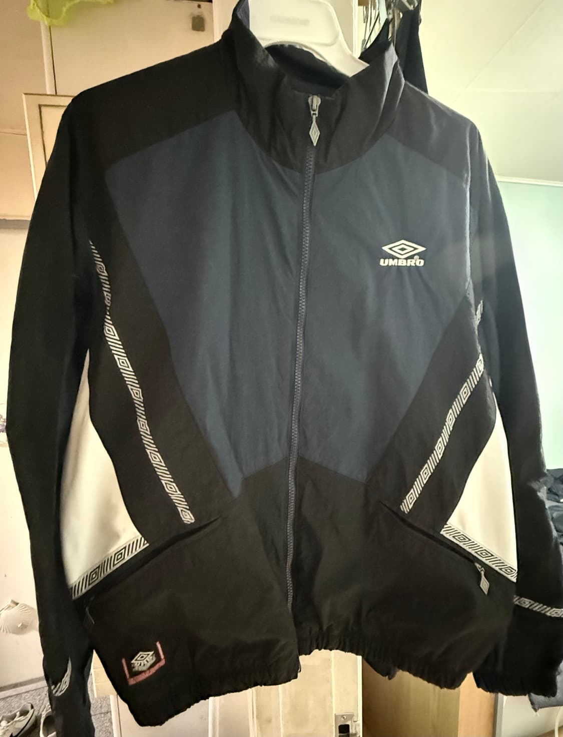 엄브로 HBL OG 셋업 자켓 네이비 100 상품이미지2