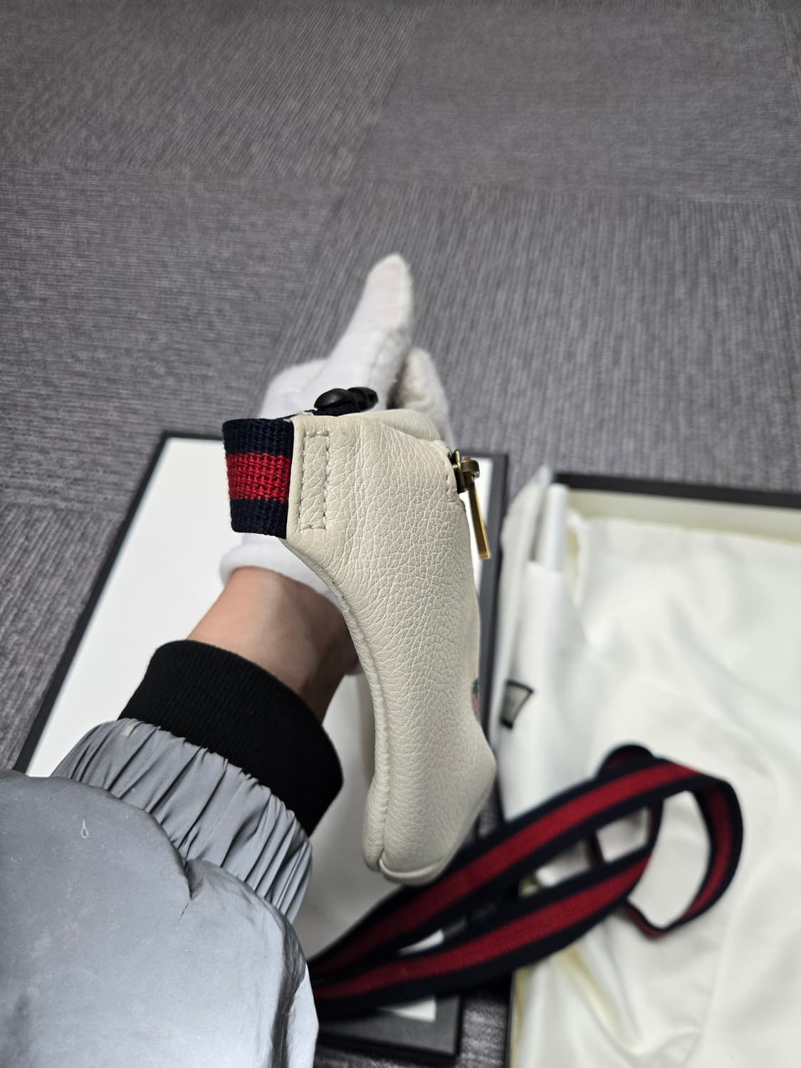 [특가][정품] 구찌 띠로고 벨트백 상품이미지4