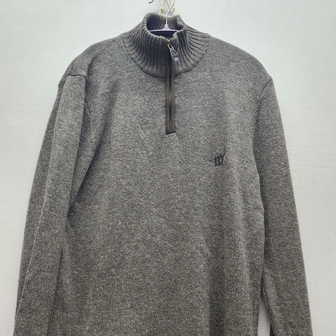 헨리코튼 로고자수 모 반집업 니트 95(M) 상품이미지2