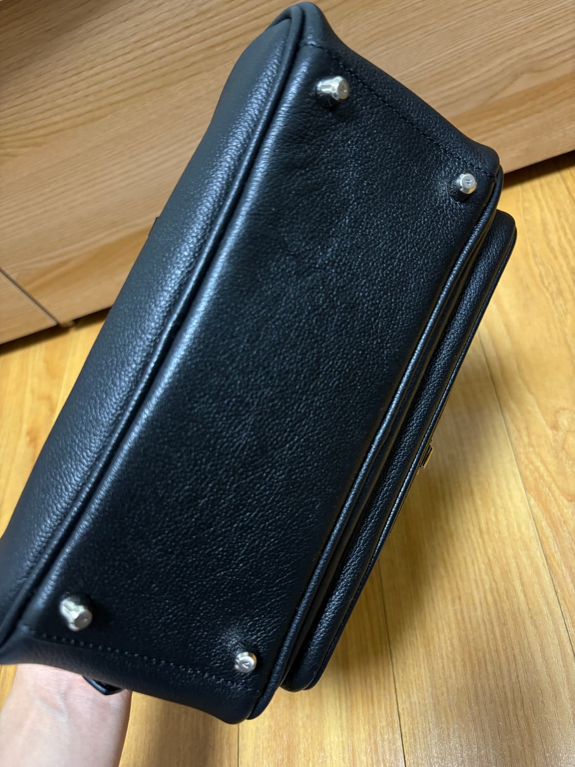 분크 하프문 포켓 토트 s BK 상품이미지8