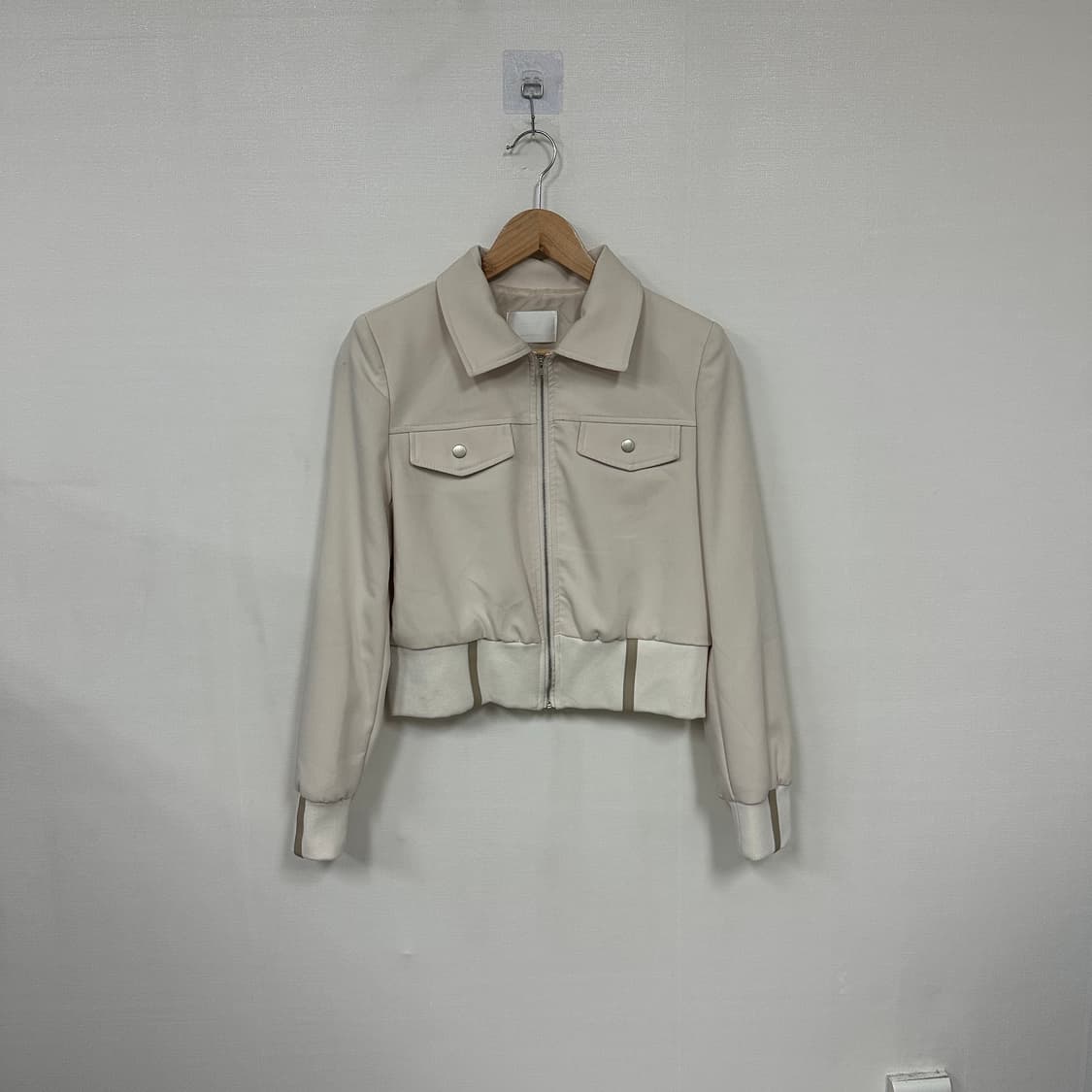 보세 아이보리 봄버자켓S 상품이미지1