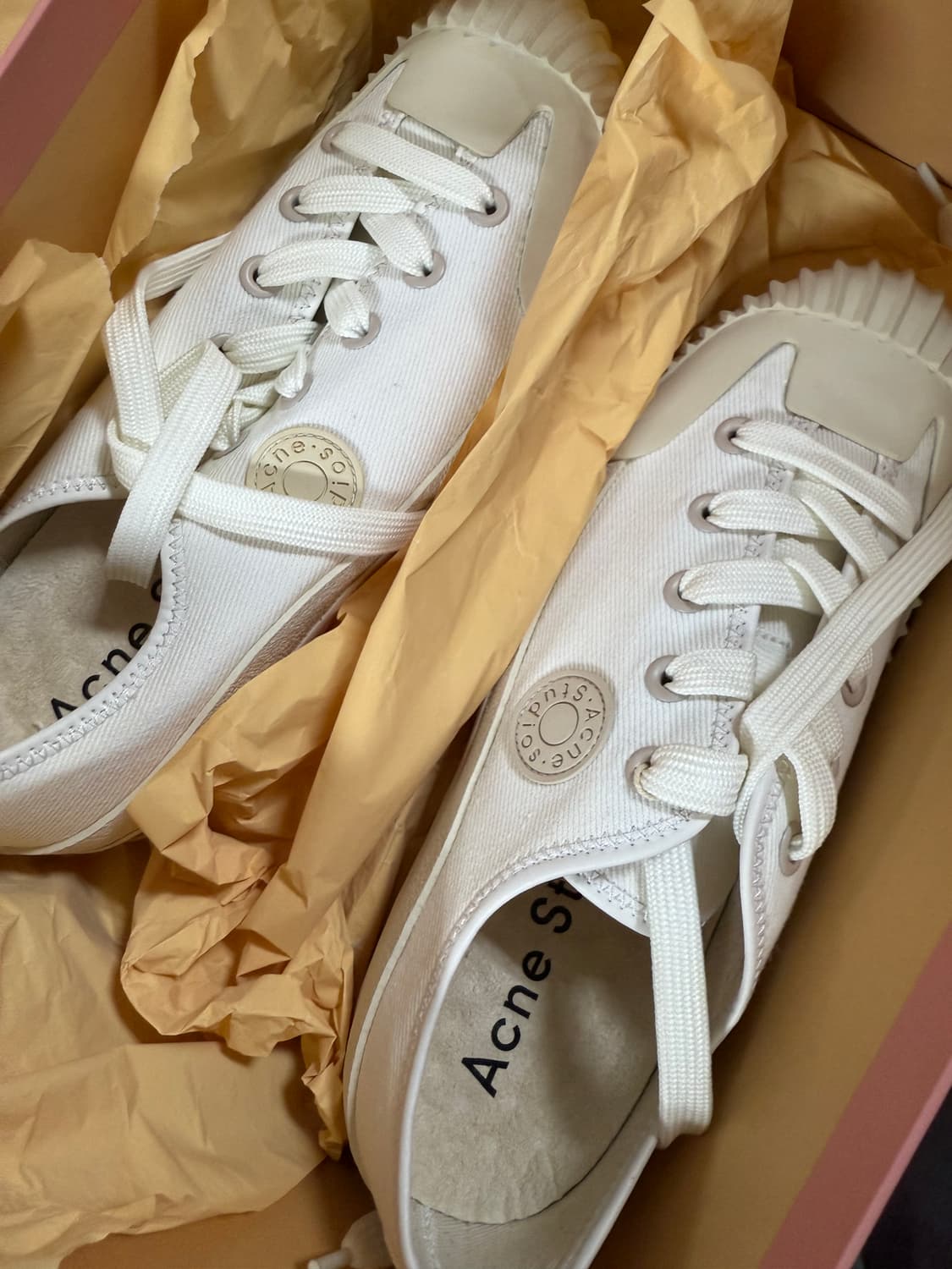 [41] 아크네 스튜디오 블라 콘스트 스니커즈 컨버스 아이보리 상품이미지4