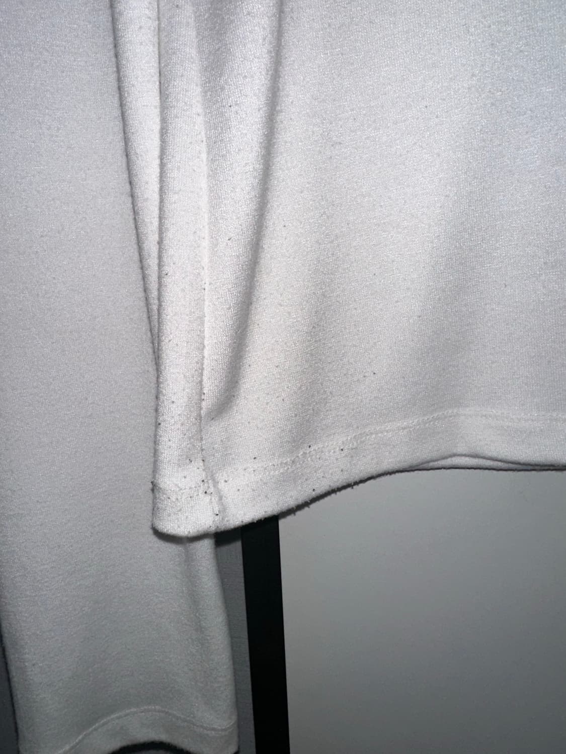 허그유어스킨 Slit button printed top white 상품이미지2