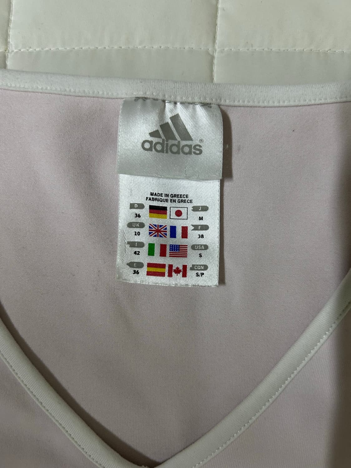 아디다스 반팔 브이넥 상품이미지3