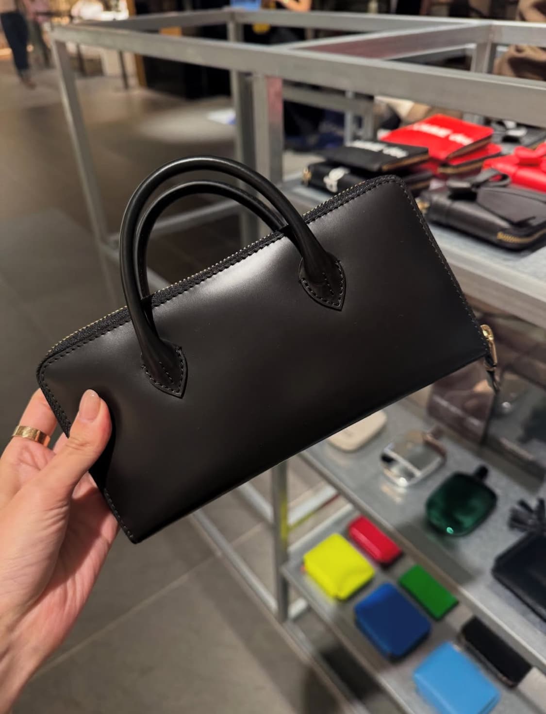 꼼데가르송 25fw 핸들 지갑 상품이미지4