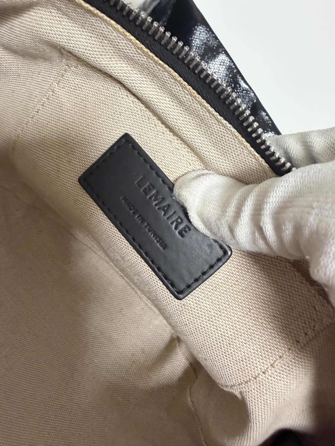 르메르 크루아상 백 코티드 블랙 스몰 상품이미지9