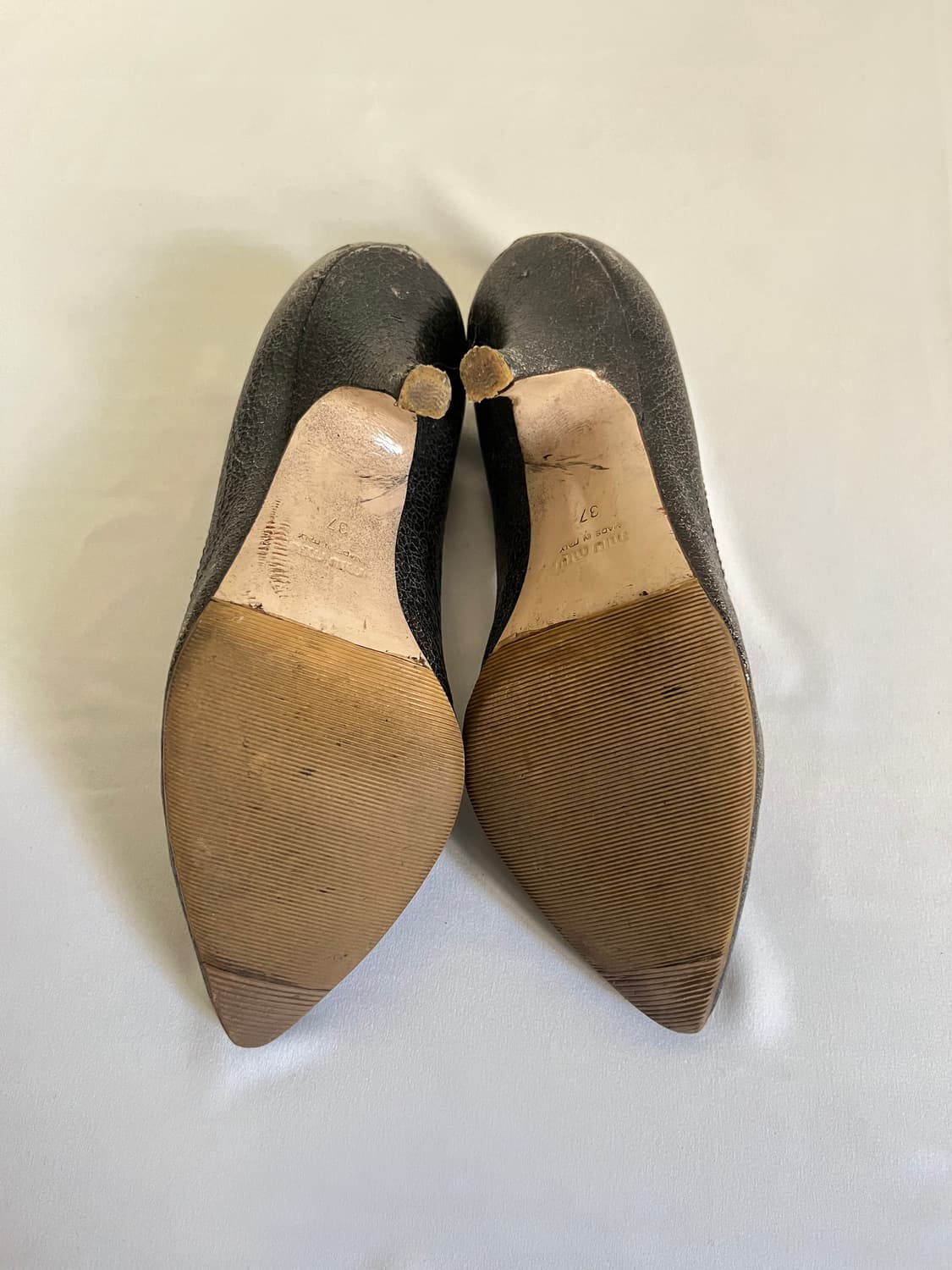 MiuMiu Cracked Leather heels 상품이미지10