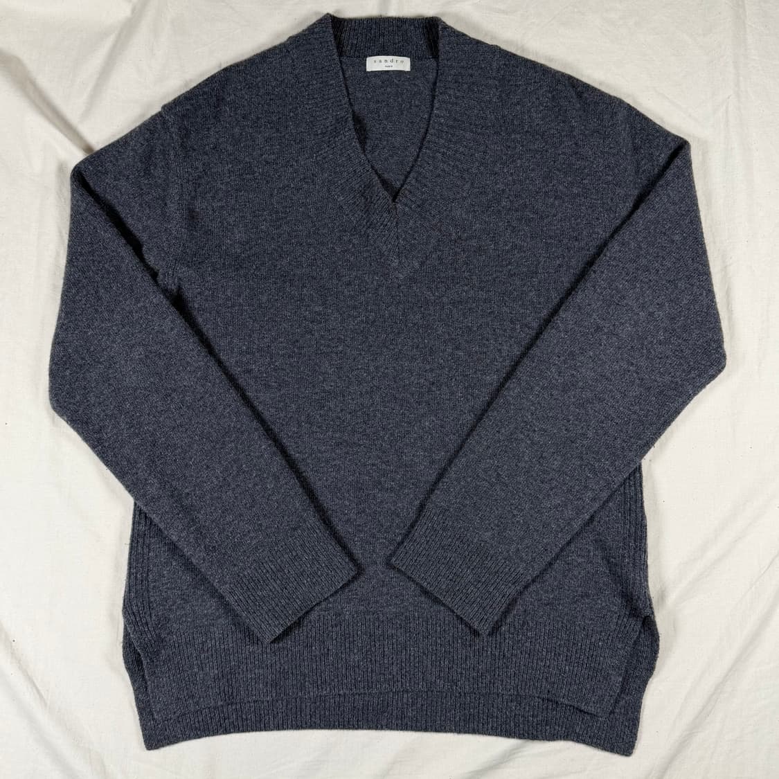 산드로 케시미어 브이넥 니트 상품이미지1