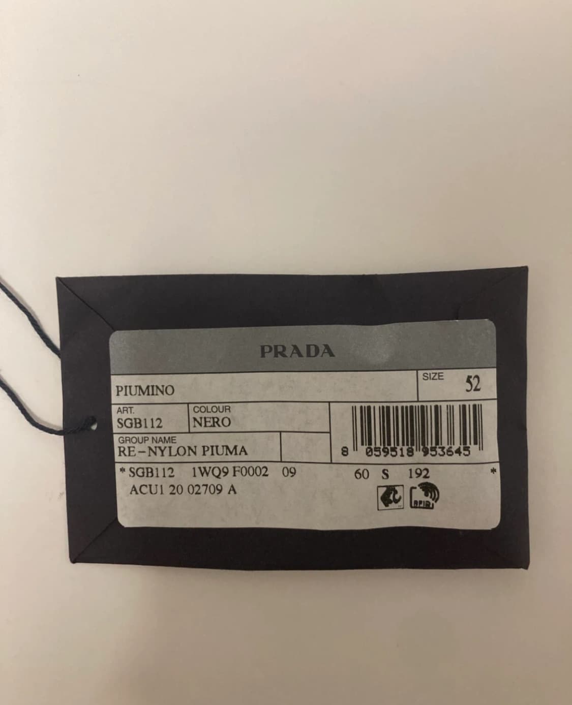 [52] 프라다 리나일론 패딩 SGB112 패딩 블랙 상품이미지4
