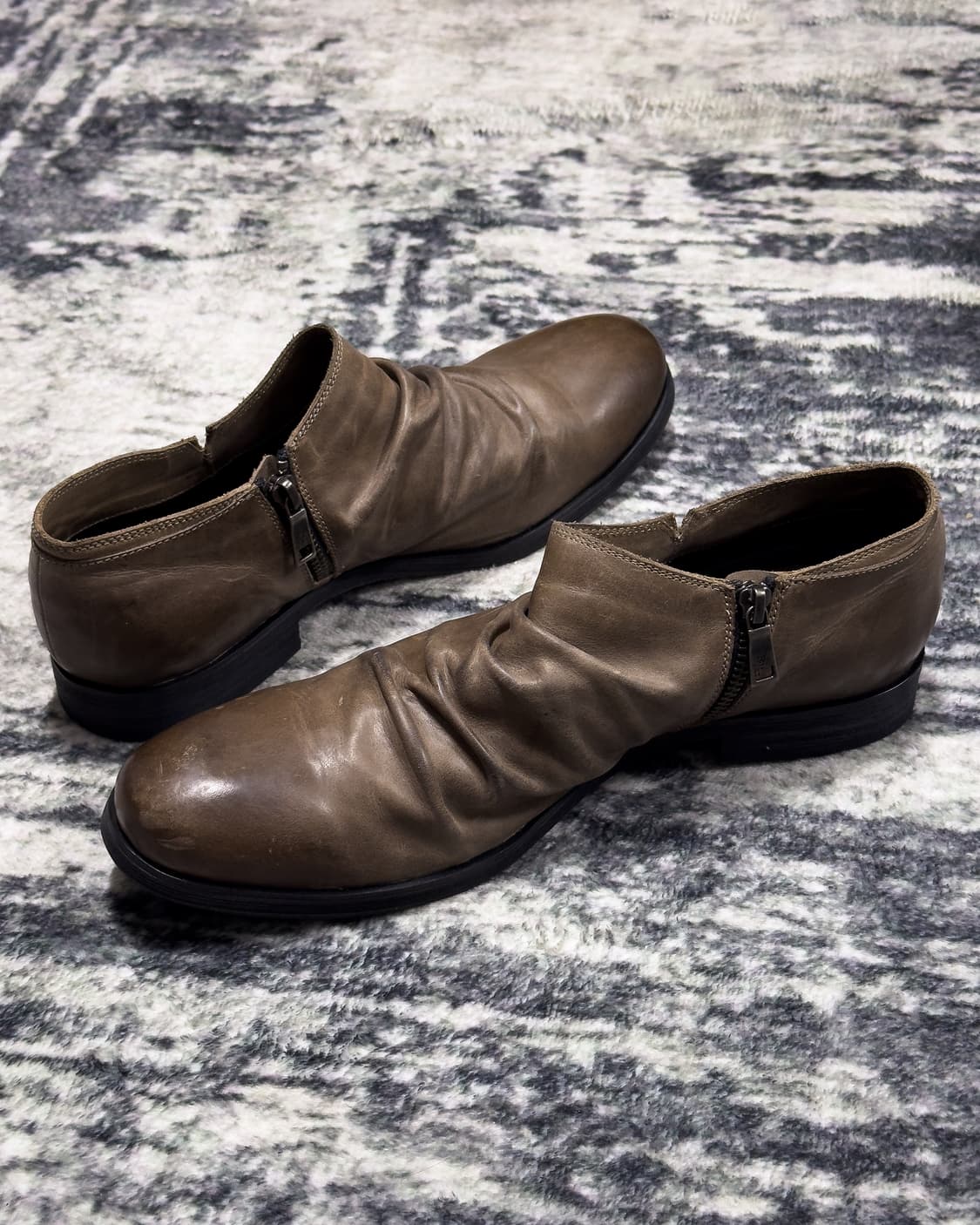 {SCHLUSSEL} Drape Side-Zip Loafer 상품이미지5