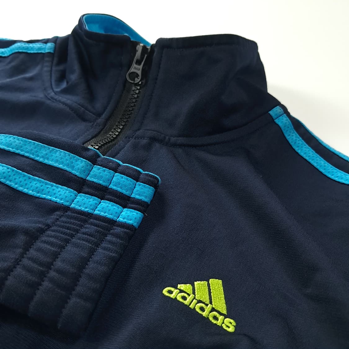 CK353 FREE 아디다스 00s 다크네이비 블루 크롭 집업 자켓 상품이미지4