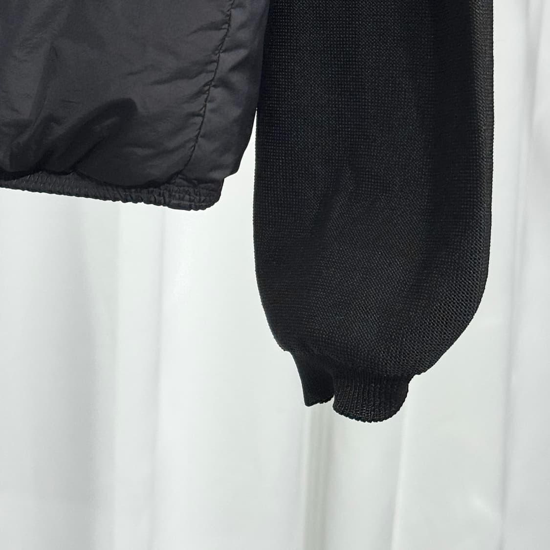 [정품] 몽클레어 신형 빅로고 패치 김현우 니트패딩 라지 사이즈 (L) 상품이미지4