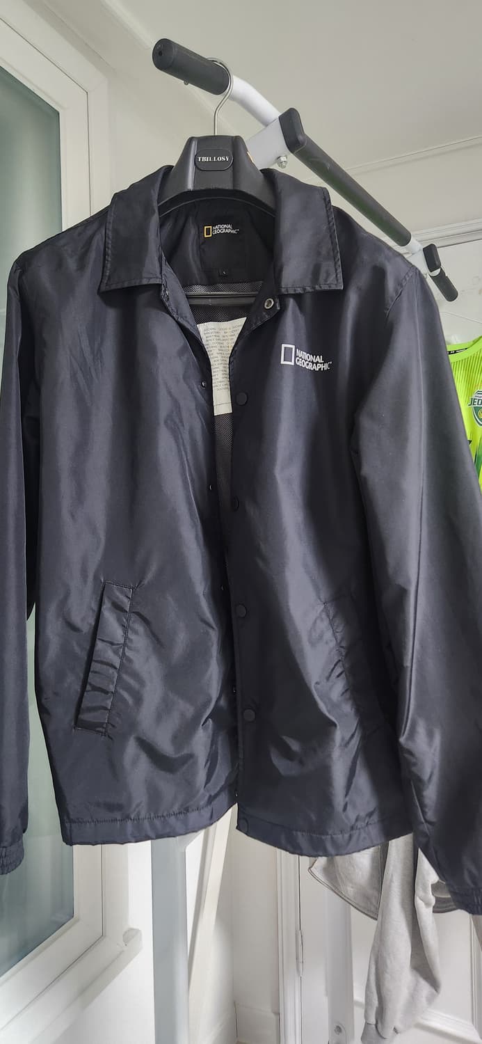 내셔널지오그래픽 코치 자켓 블랙 상품이미지1