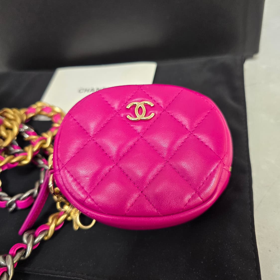 샤넬 19 트위드 탬버린백 동그리백 판매 상품이미지5