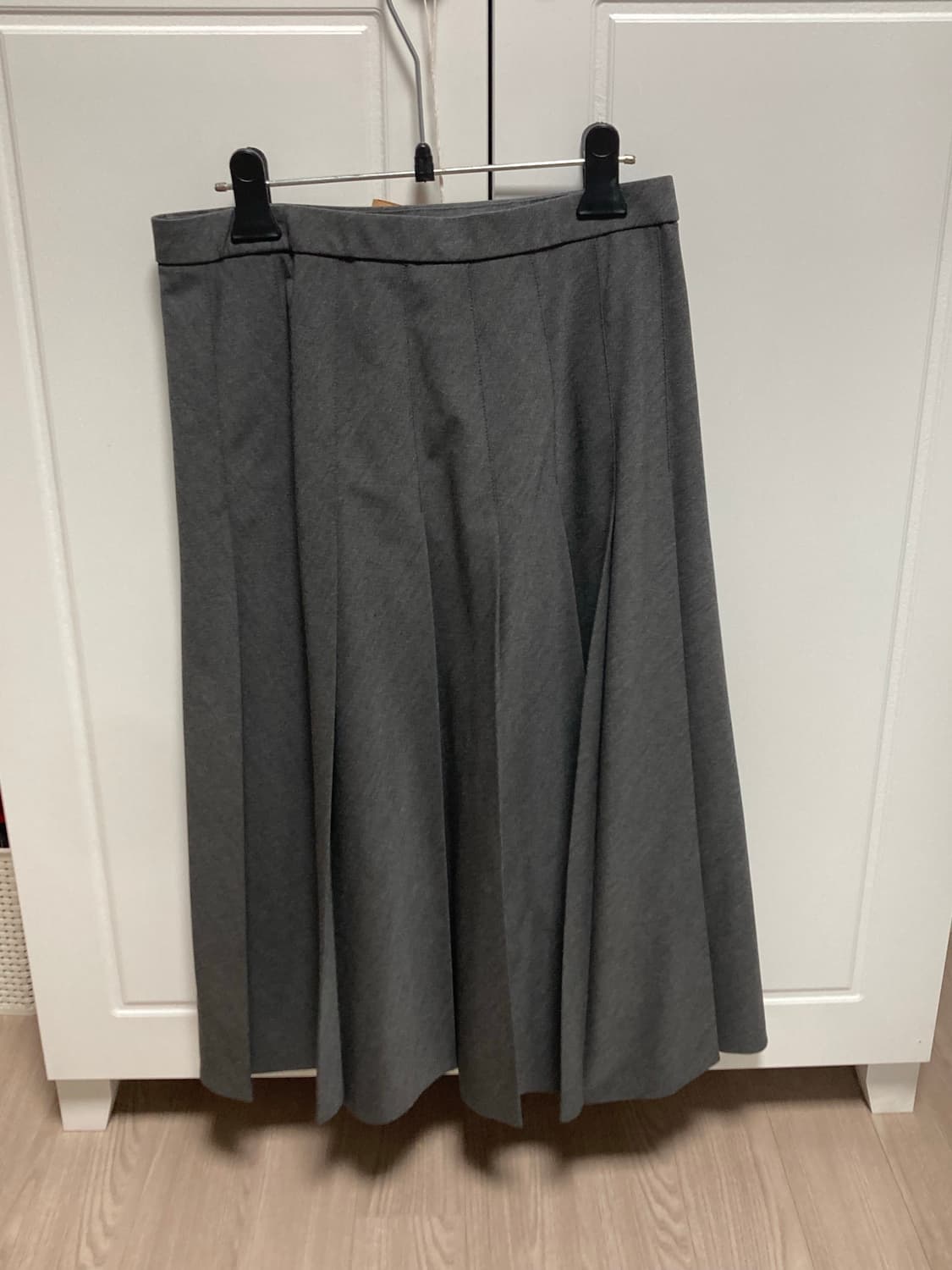 유니클로 플리츠 스커트 그레이 상품이미지2