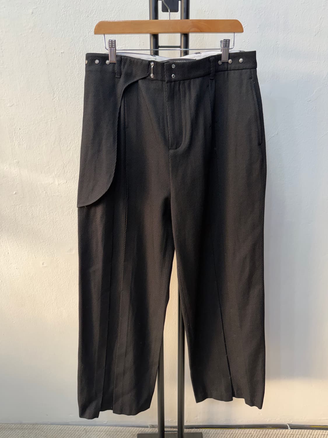 정품) 앤더슨벨 블랙 와이드 팬츠 50(32-34) 상품이미지1