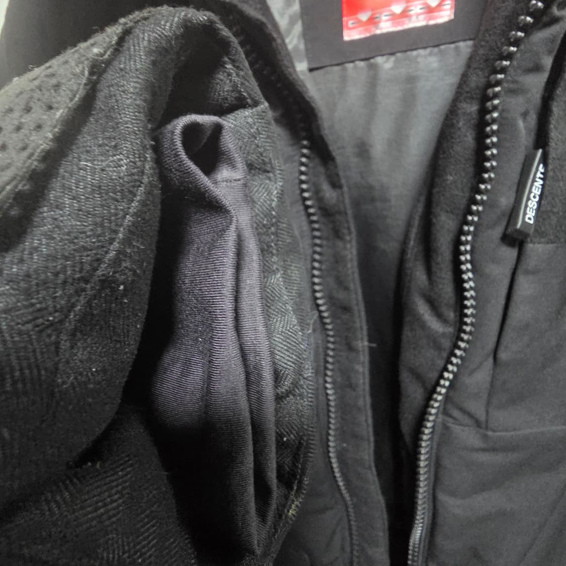 데상트 스위스팀 아우디 겨울패딩 점퍼 95-100 상품이미지7