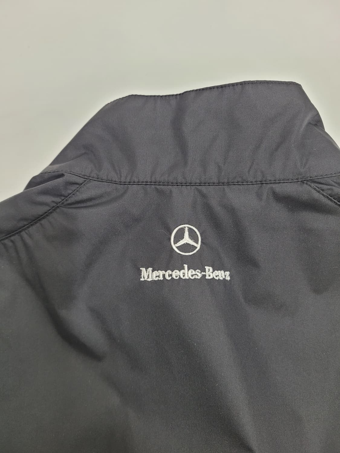 메르세데스 벤츠 바람막이 자켓 / 남 XL 블랙
 상품이미지5