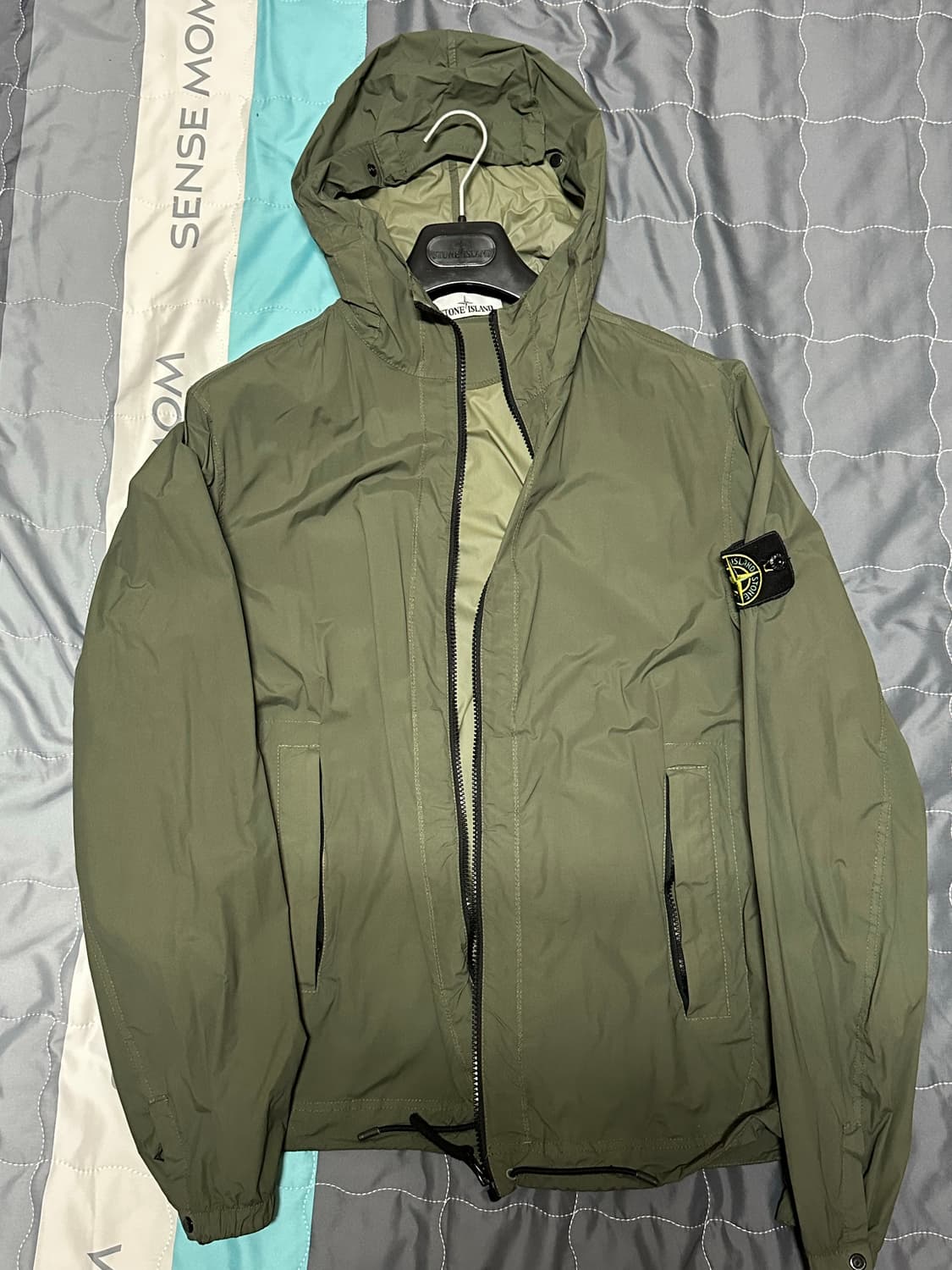 스톤아일랜드 스킨터치 나일론TC 바람막이 M 상품이미지1