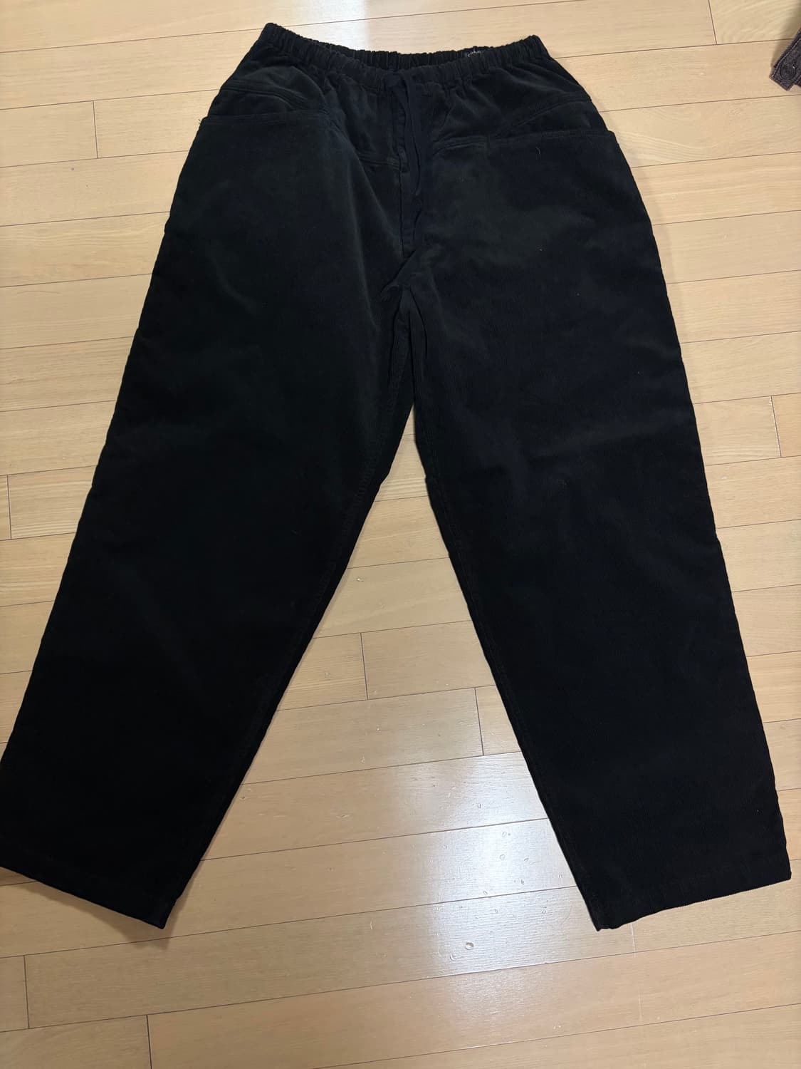 코모리 26ss 코듀로리 드로잉 스트링 1사이즈 상품이미지5