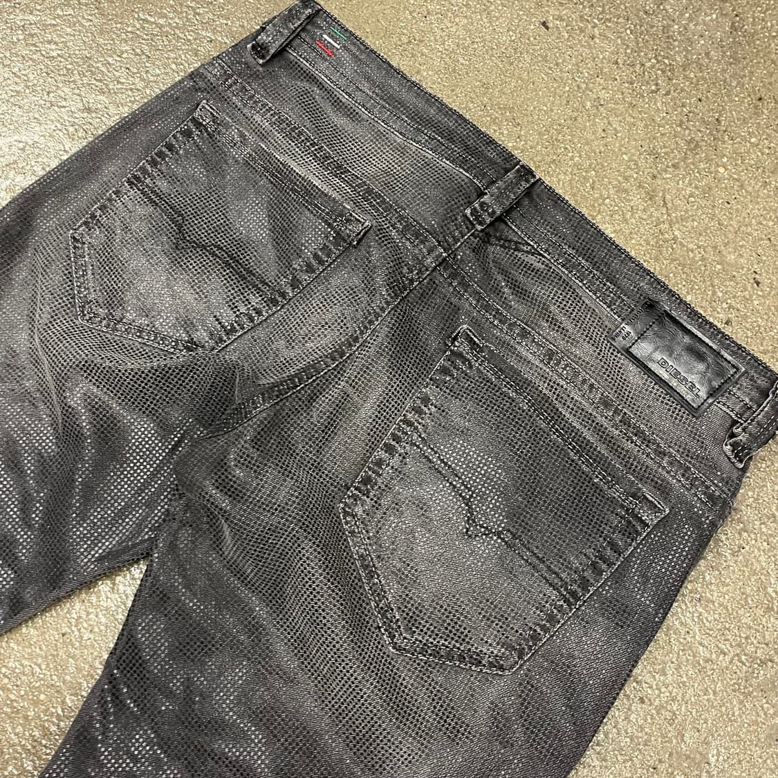 Diesel 타바 도트 코팅진 (32”) 상품이미지2