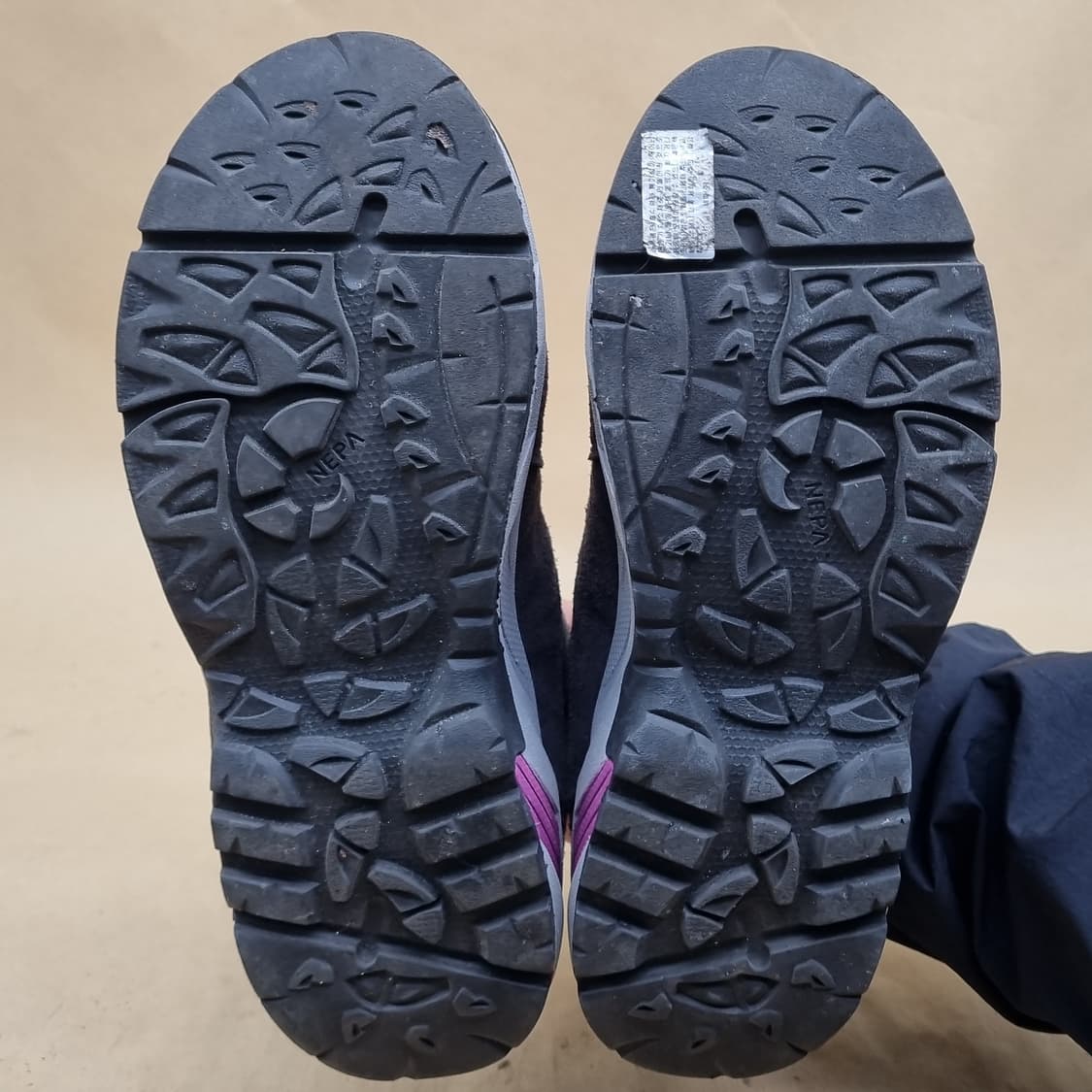 네파 여성등산화230 상품이미지3