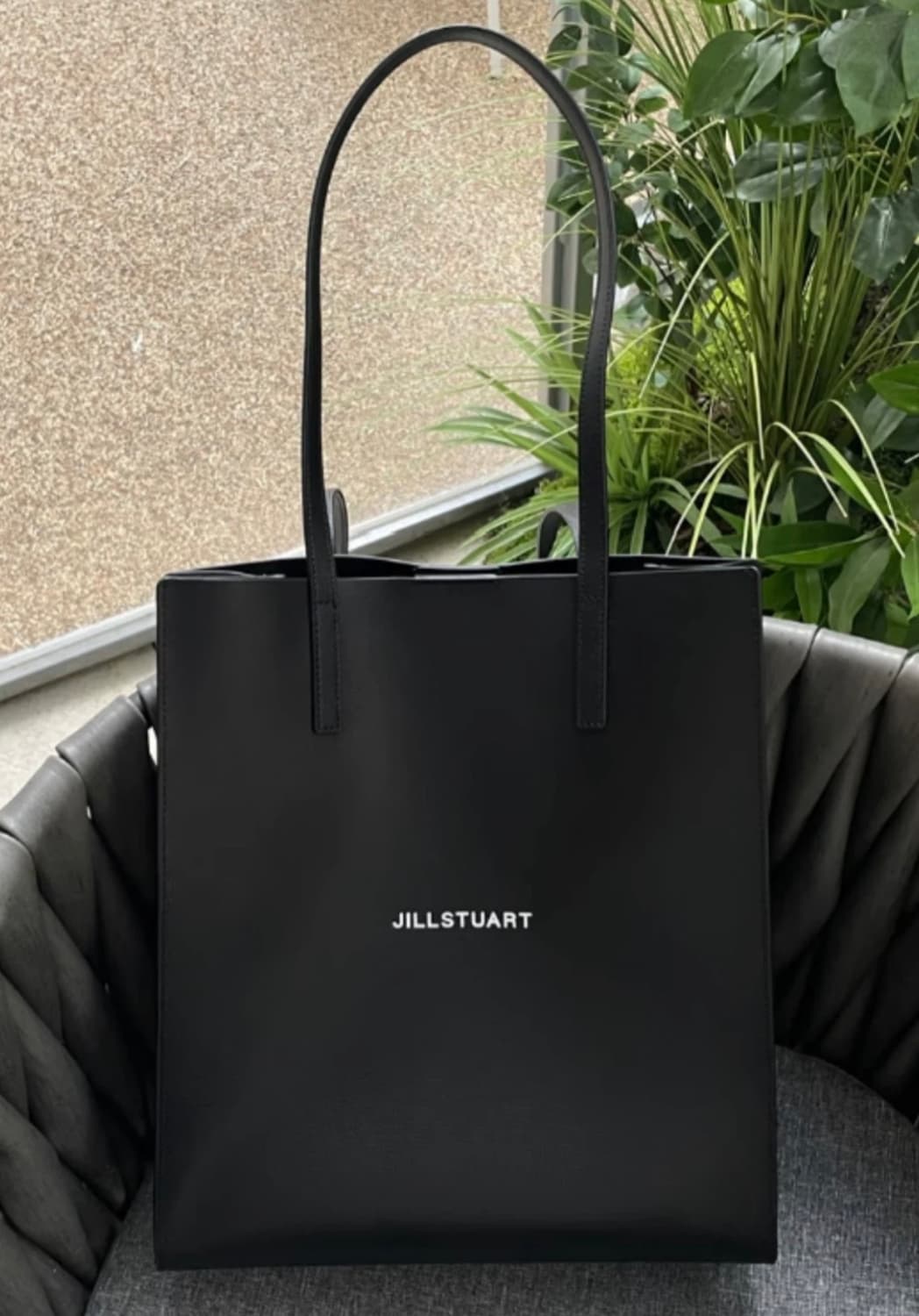 질스튜어트 여성 블랙 뉴페이퍼 심플 숄더백 상품이미지2