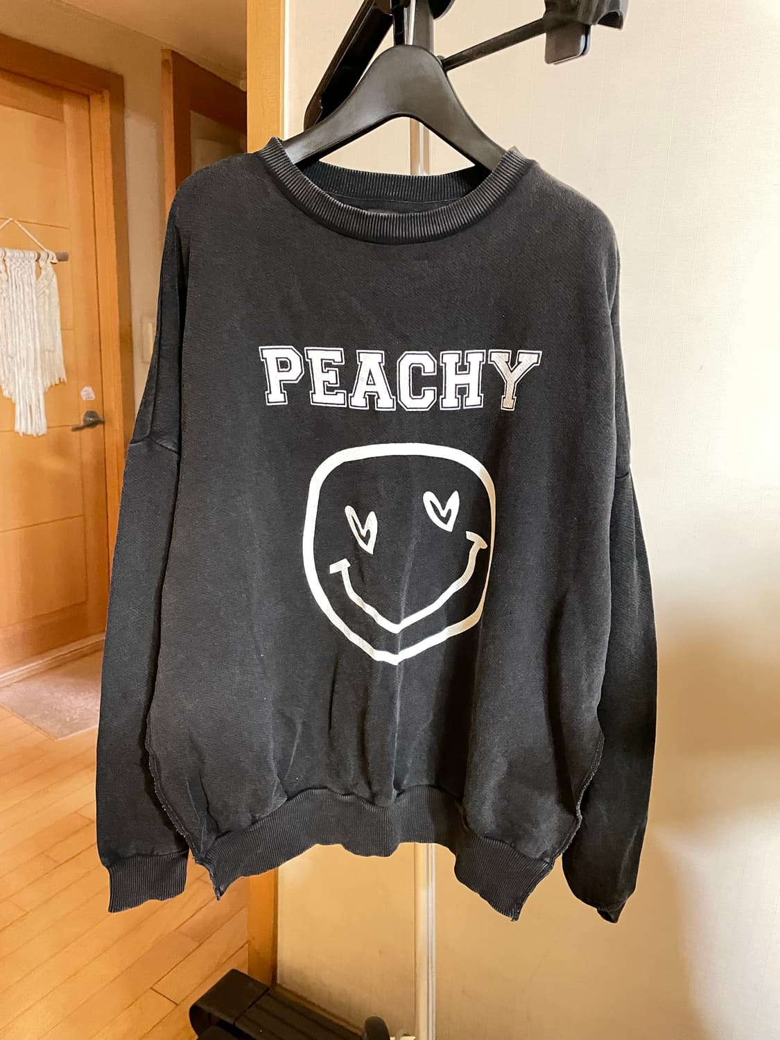 Forever21 피그먼트 트임 맨투맨 블랙 워싱 상품이미지1
