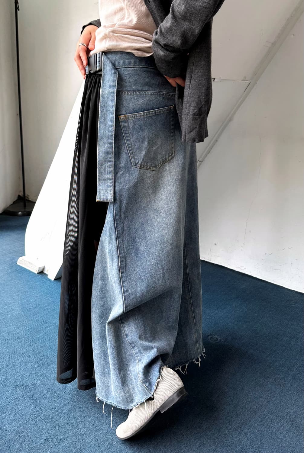 One washed panel belted wrap denim skirt 상품이미지9