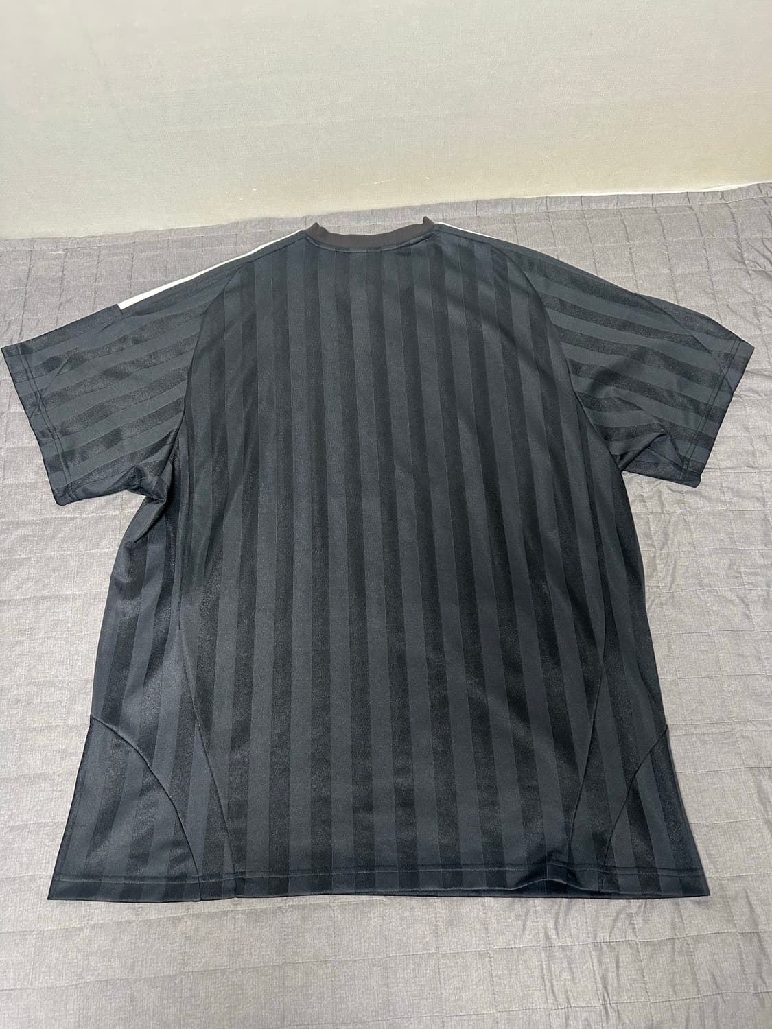 [2] 발렌시아가 아디다스 사커 풋볼 져지 반팔 티셔츠 블랙 상품이미지2