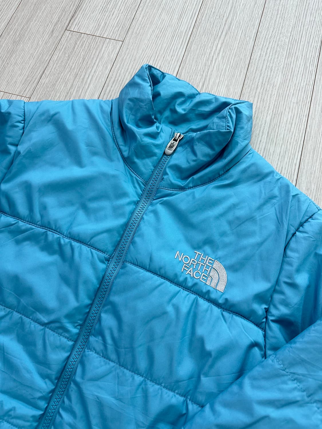 노스페이스 스카이블루 경량패딩 아우터 점퍼 상품이미지2