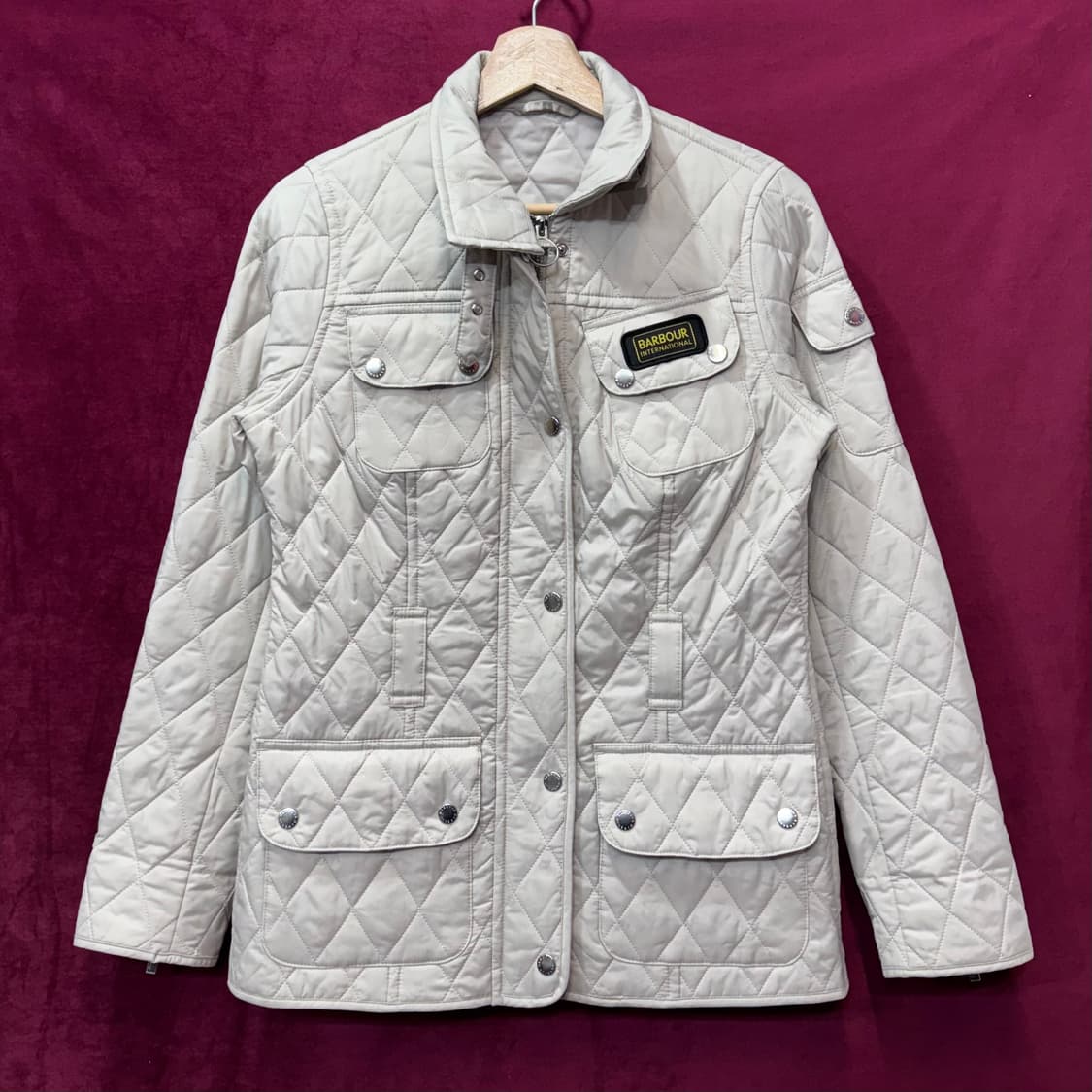 바버 우먼스 인터네셔널 퀼팅 자켓 (M)   상품이미지1